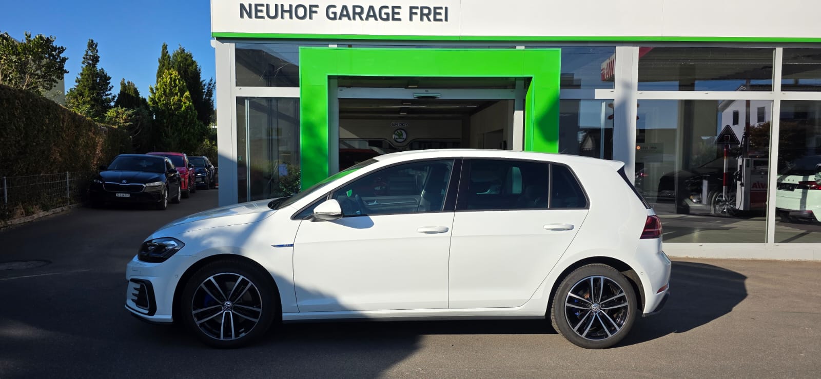VW Golf 1.4 TSI GTE DSG-showroom-element-1