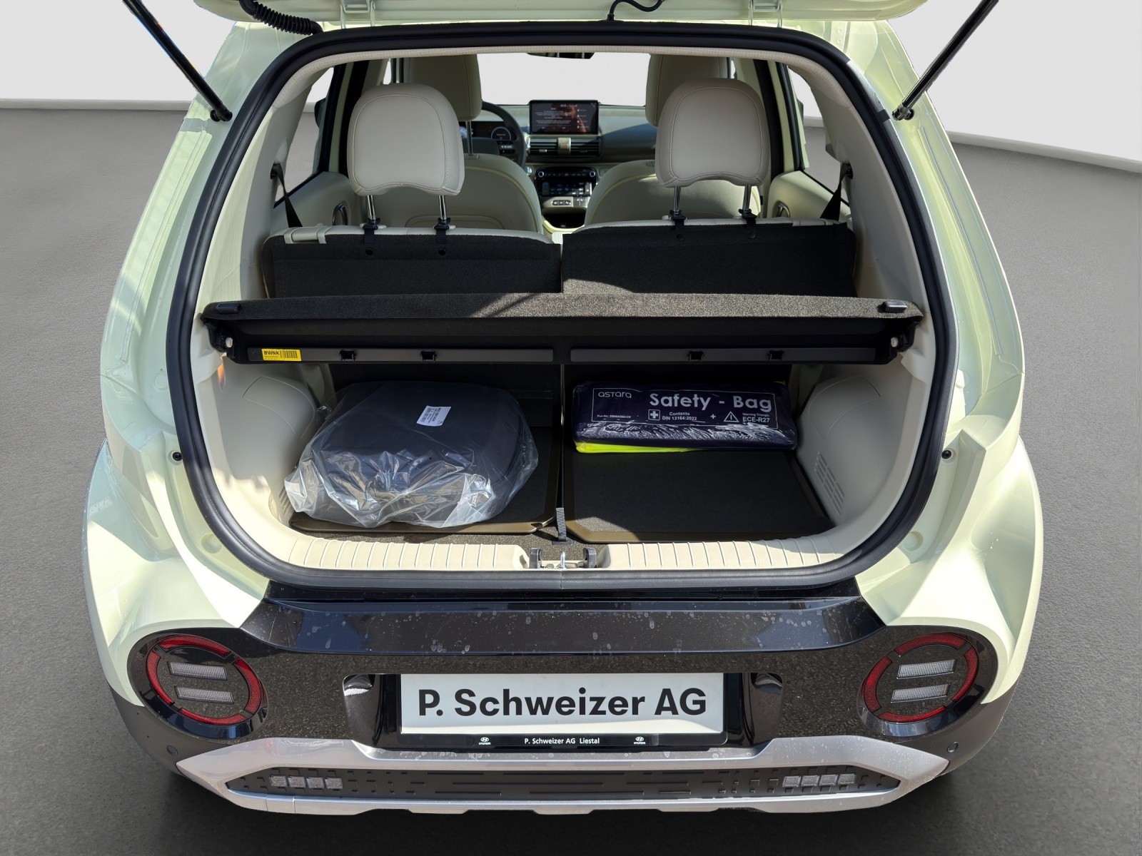 HYUNDAI Inster 49kWh Amplia-image-13
