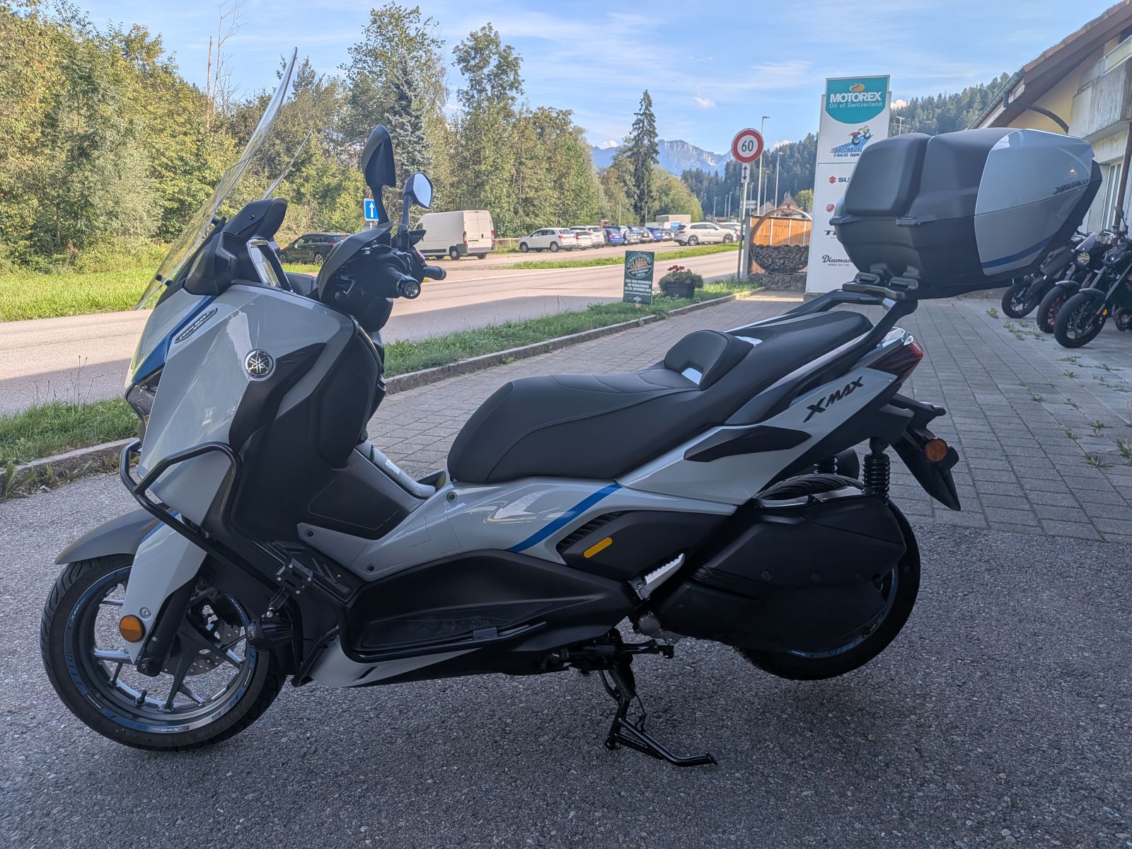 YAMAHA X-Max 300 Tech Max-image-3