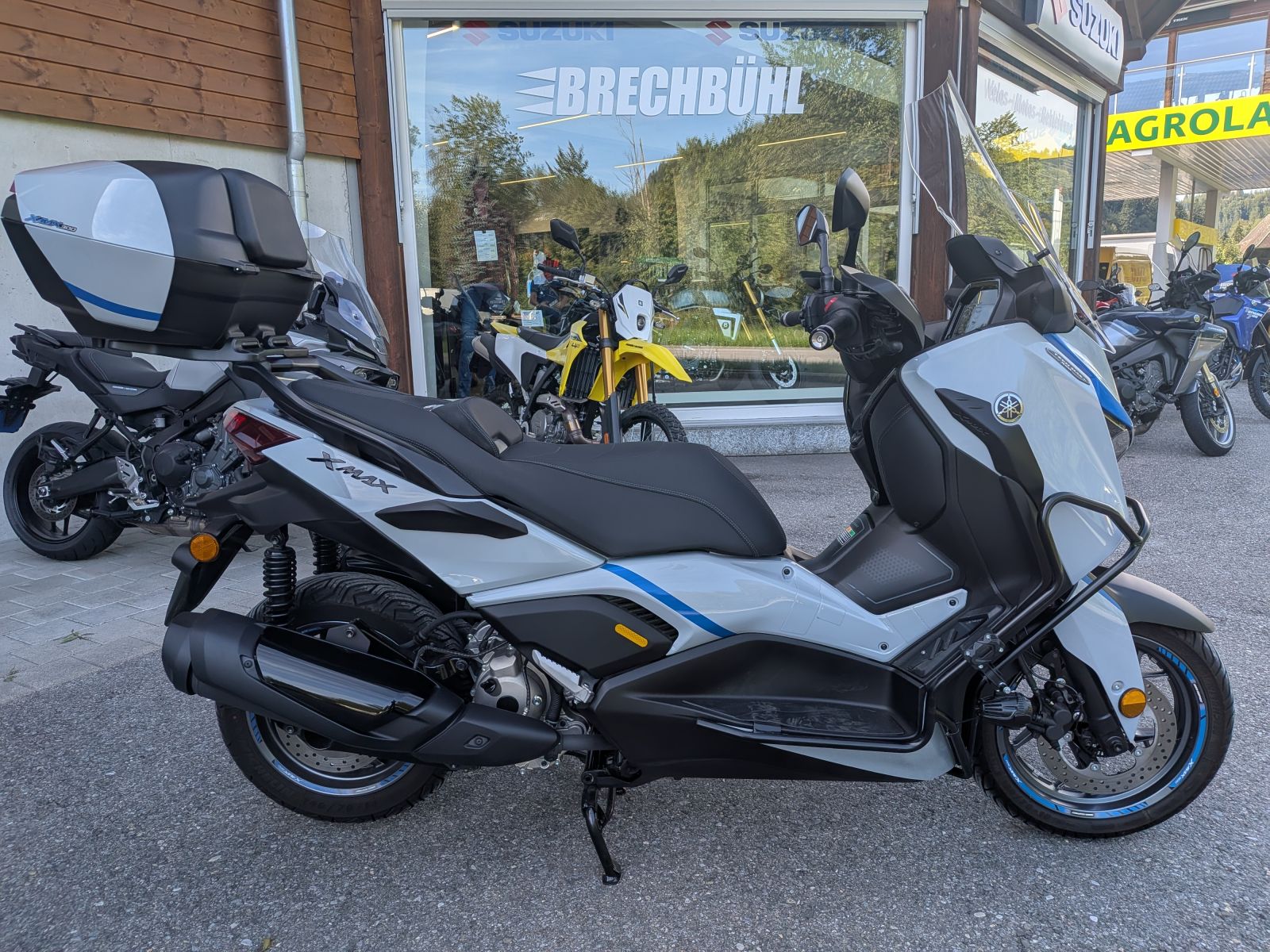 YAMAHA X-Max 300 Tech Max-image-0