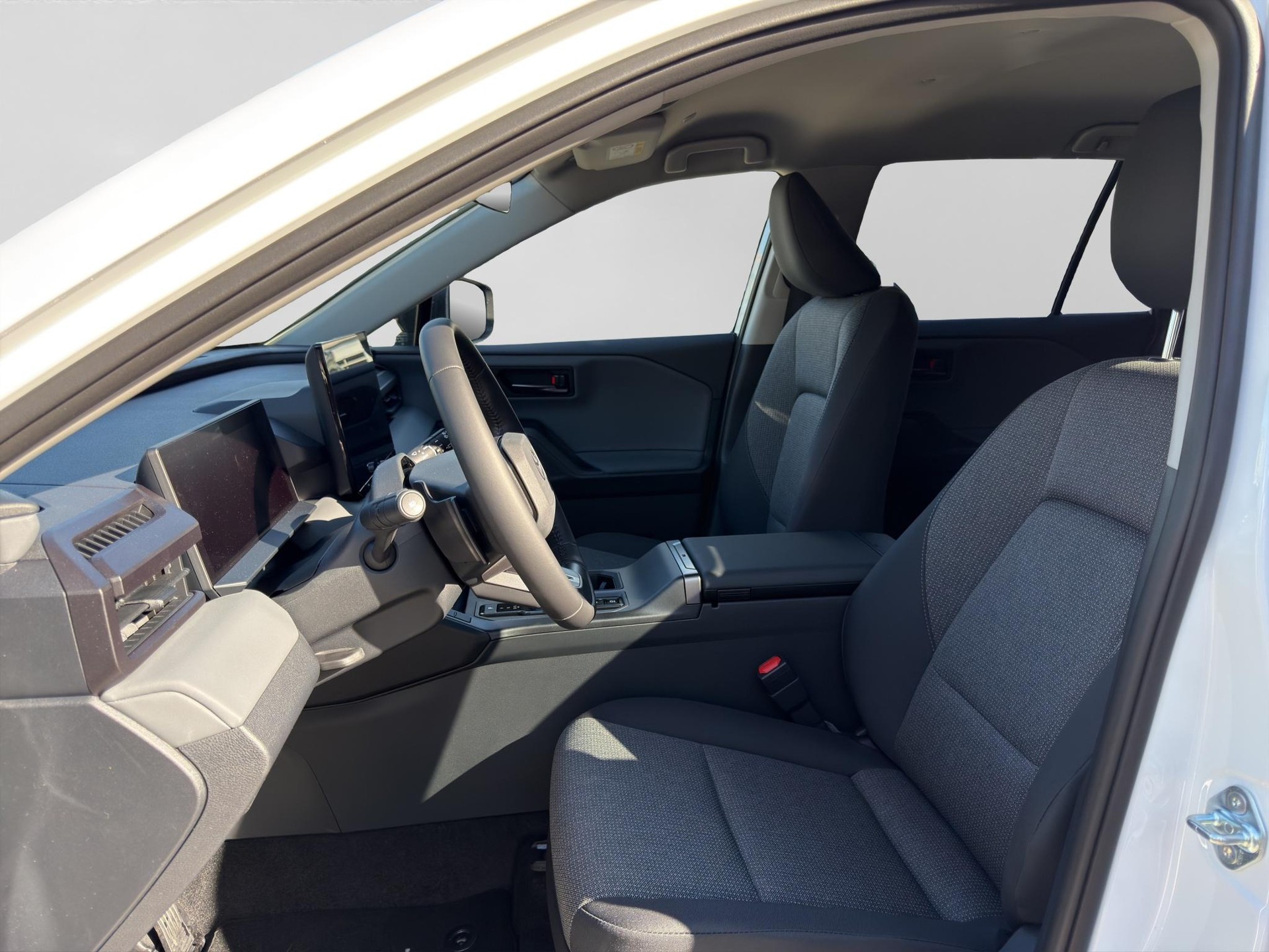 TOYOTA RAV4 2.5 Plug-In-Hybrid Trend-showroom-element-1