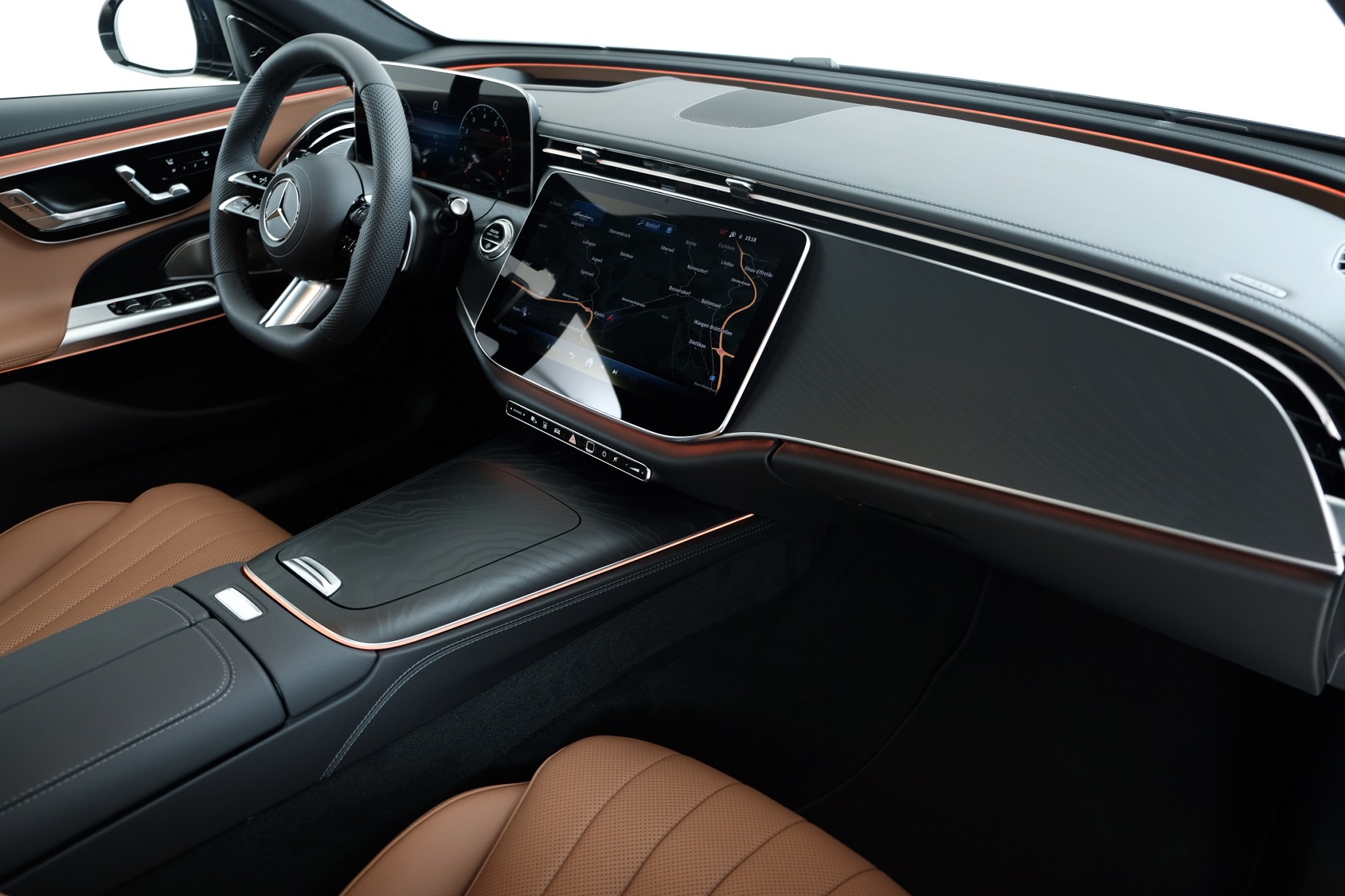 MERCEDES-BENZ E 450 AMG Line 4matic W214-image-5