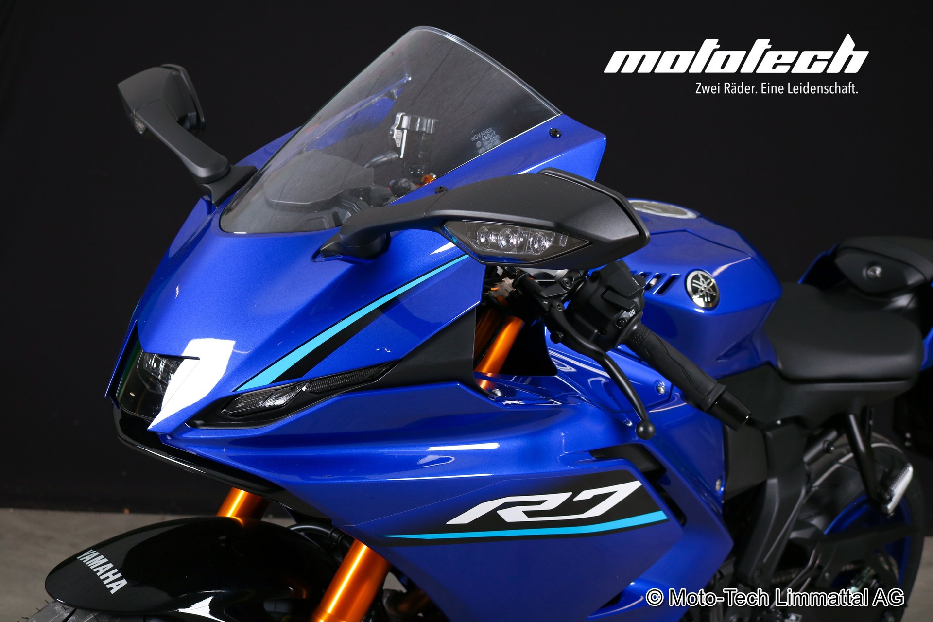 YAMAHA YZF-R7-image-6