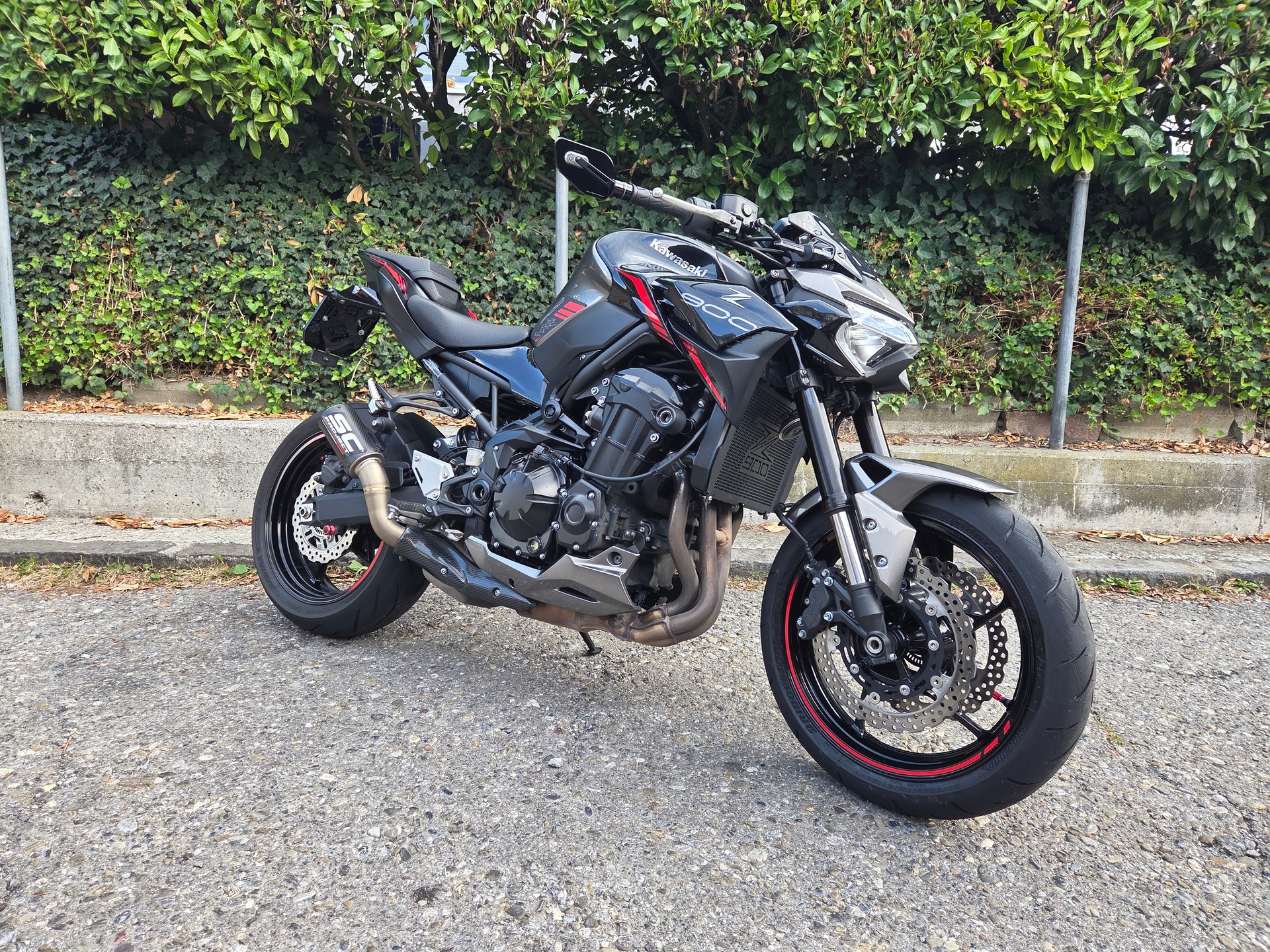 KAWASAKI Z 900-image-2