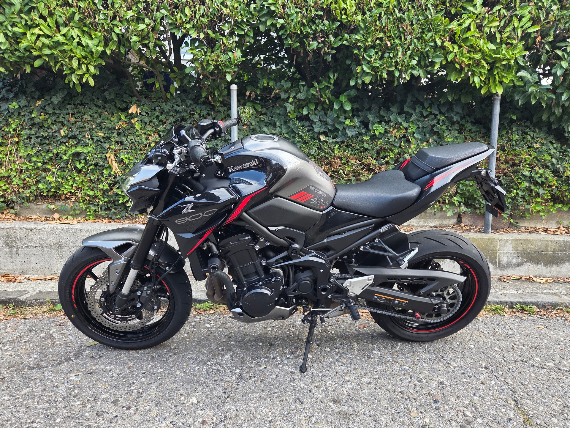KAWASAKI Z 900-image-0