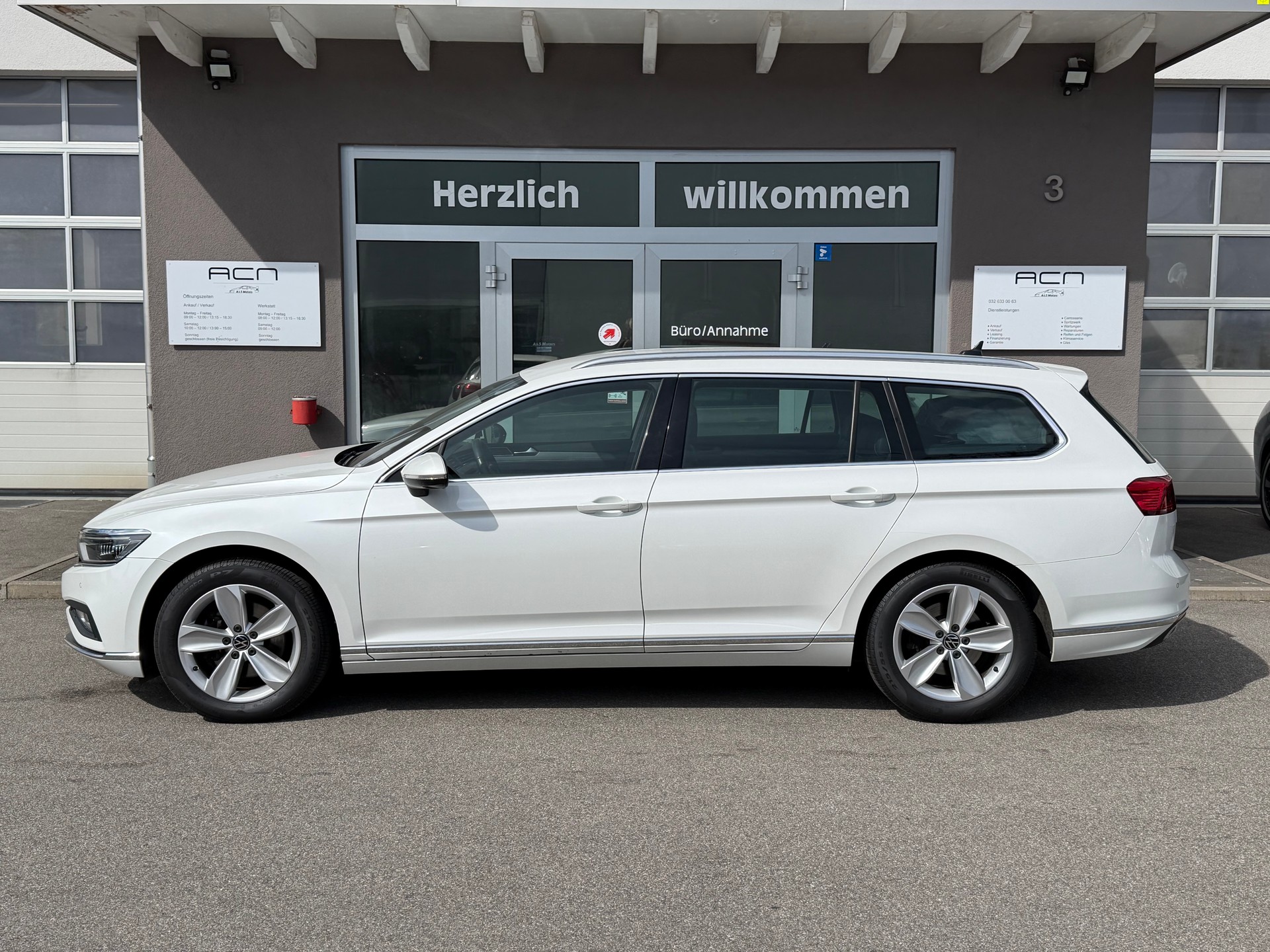 VW Passat Variant 2.0 TSI Elegance DSG-showroom-element-3