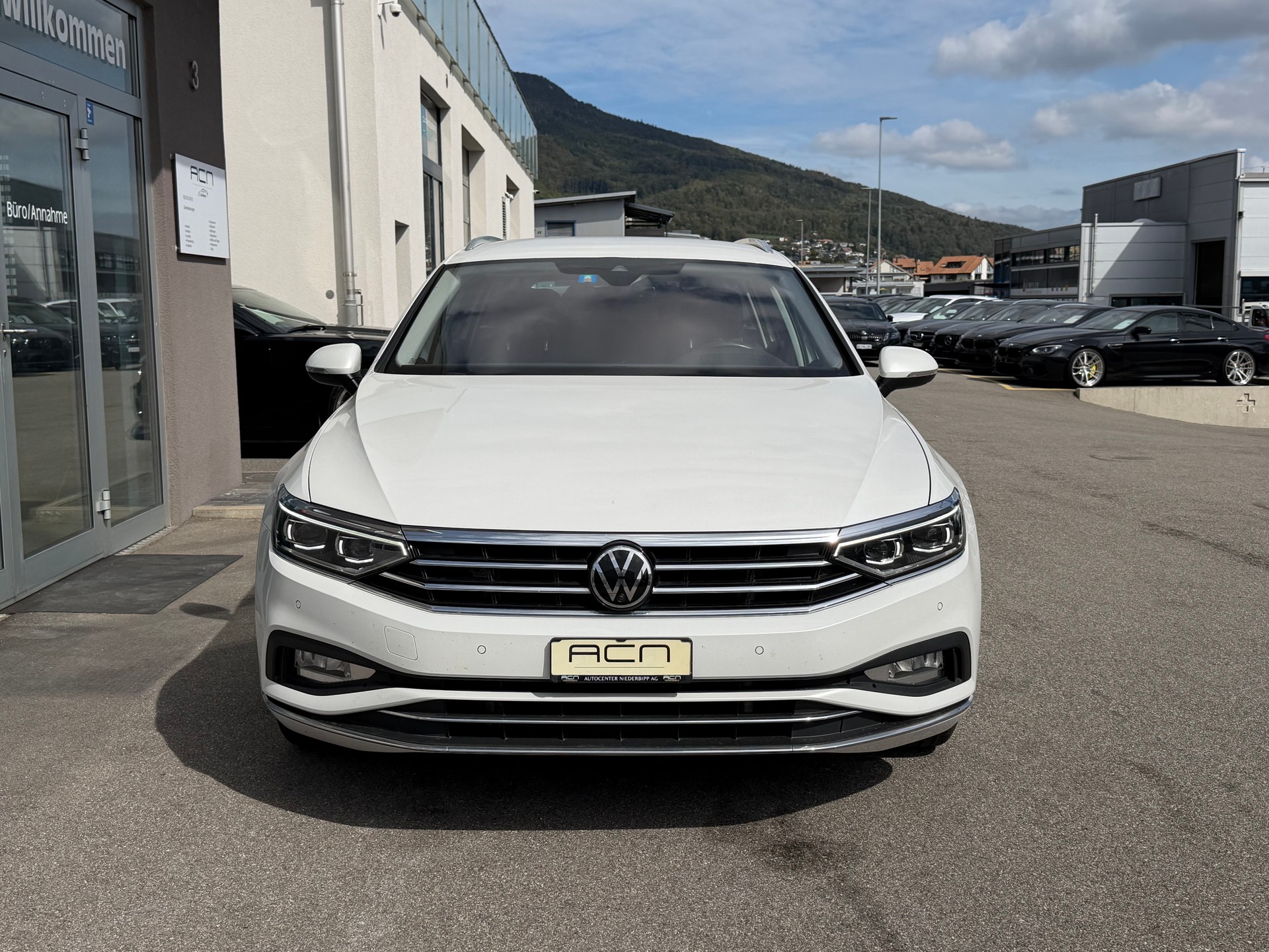 VW Passat Variant 2.0 TSI Elegance DSG-showroom-element-1