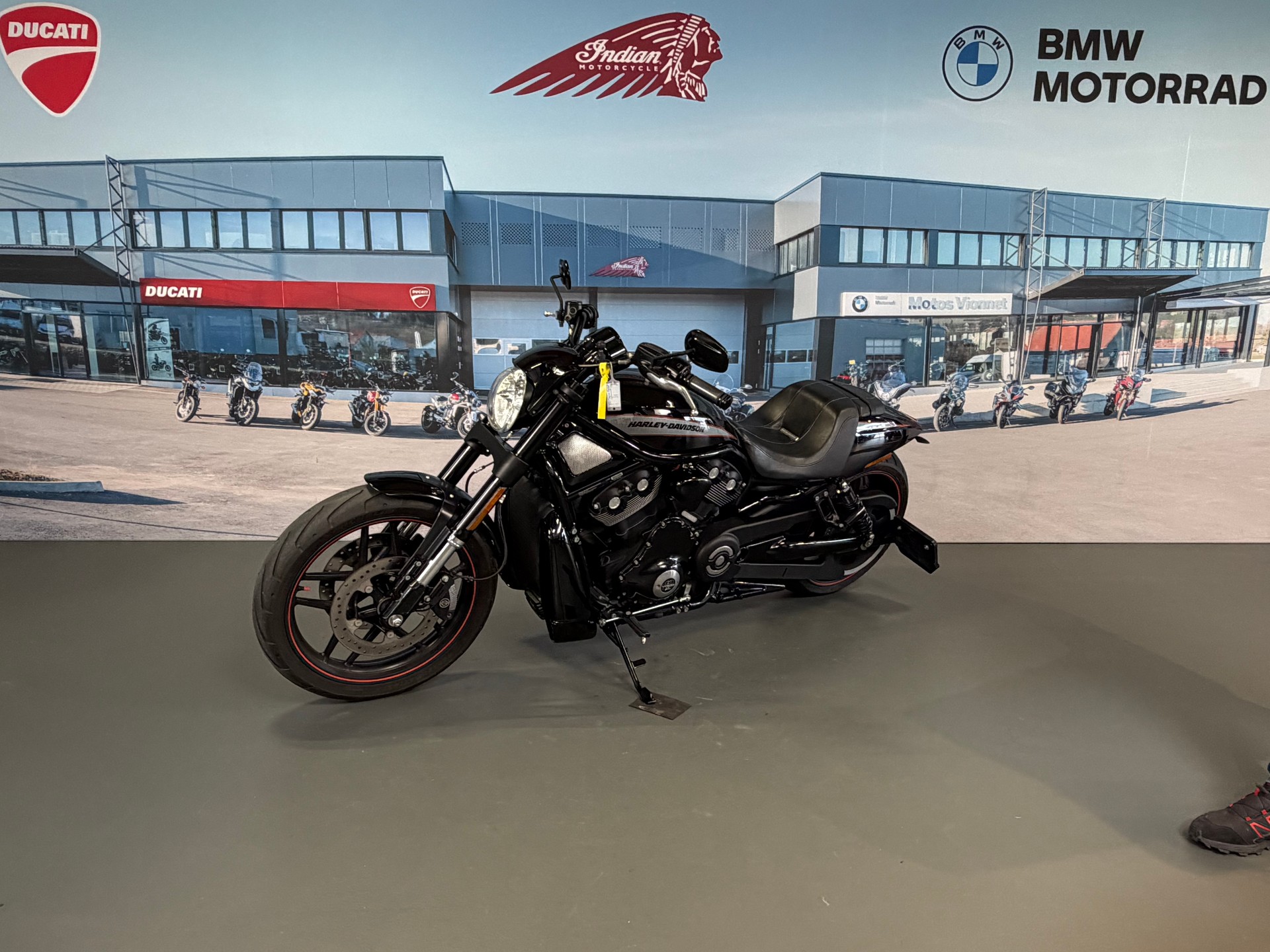 HARLEY-DAVIDSON VRSCDX Night Road Special ABS-image-2