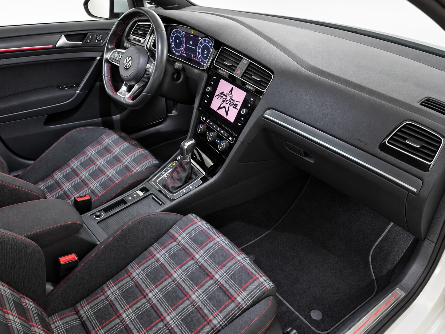 VW Golf 2.0 TSI GTI Performance DSG-image-13