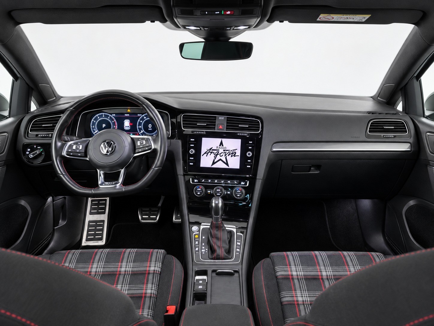 VW Golf 2.0 TSI GTI Performance DSG-image-12