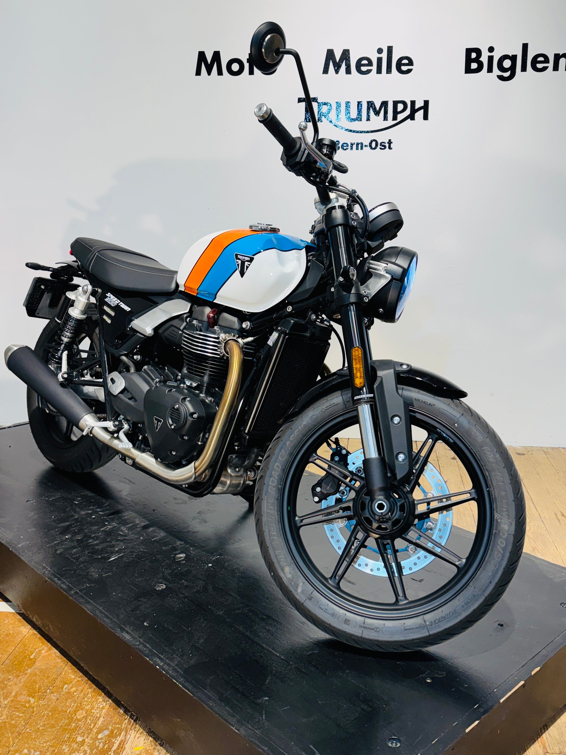 TRIUMPH Speed Twin 900-image-1