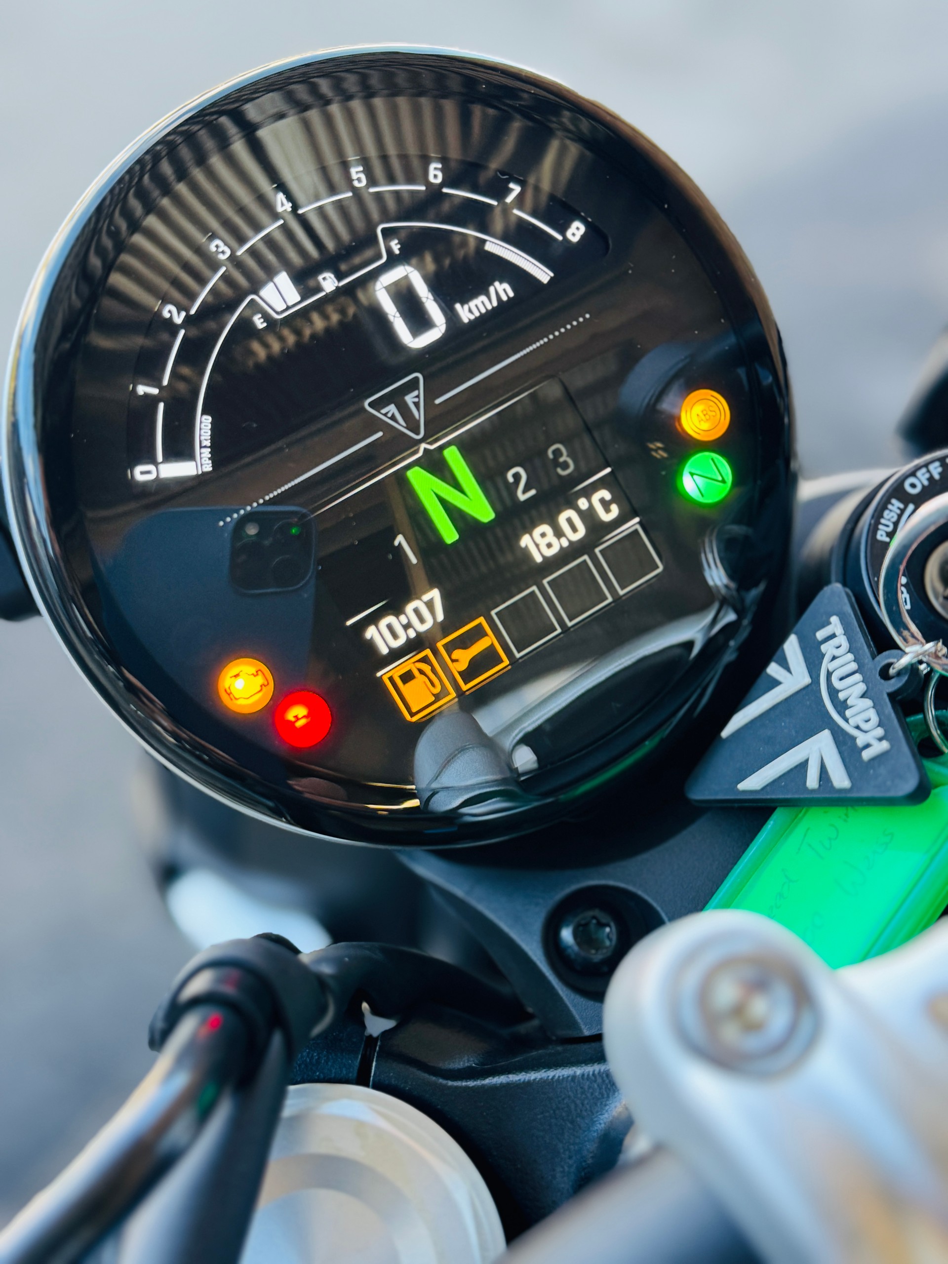 TRIUMPH Speed Twin 900-image-9