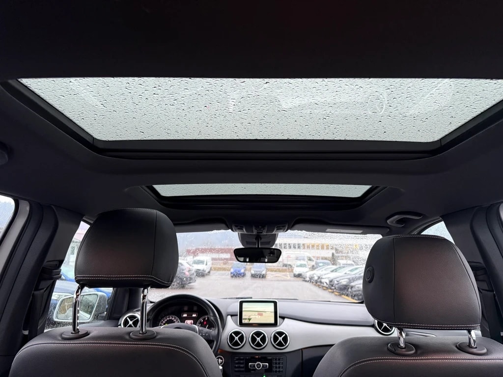 MERCEDES-BENZ B 220 4Matic 7G-DCT-image-13