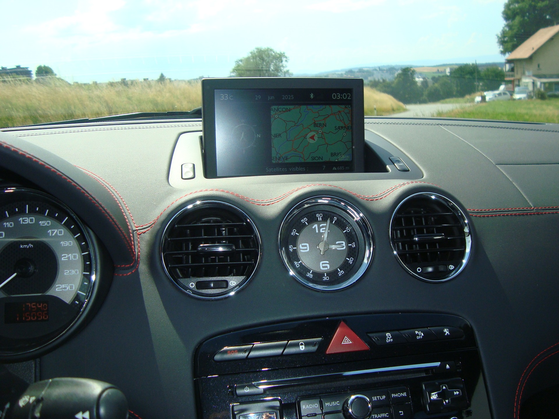 PEUGEOT RCZ 1.6 Turbo-image-10