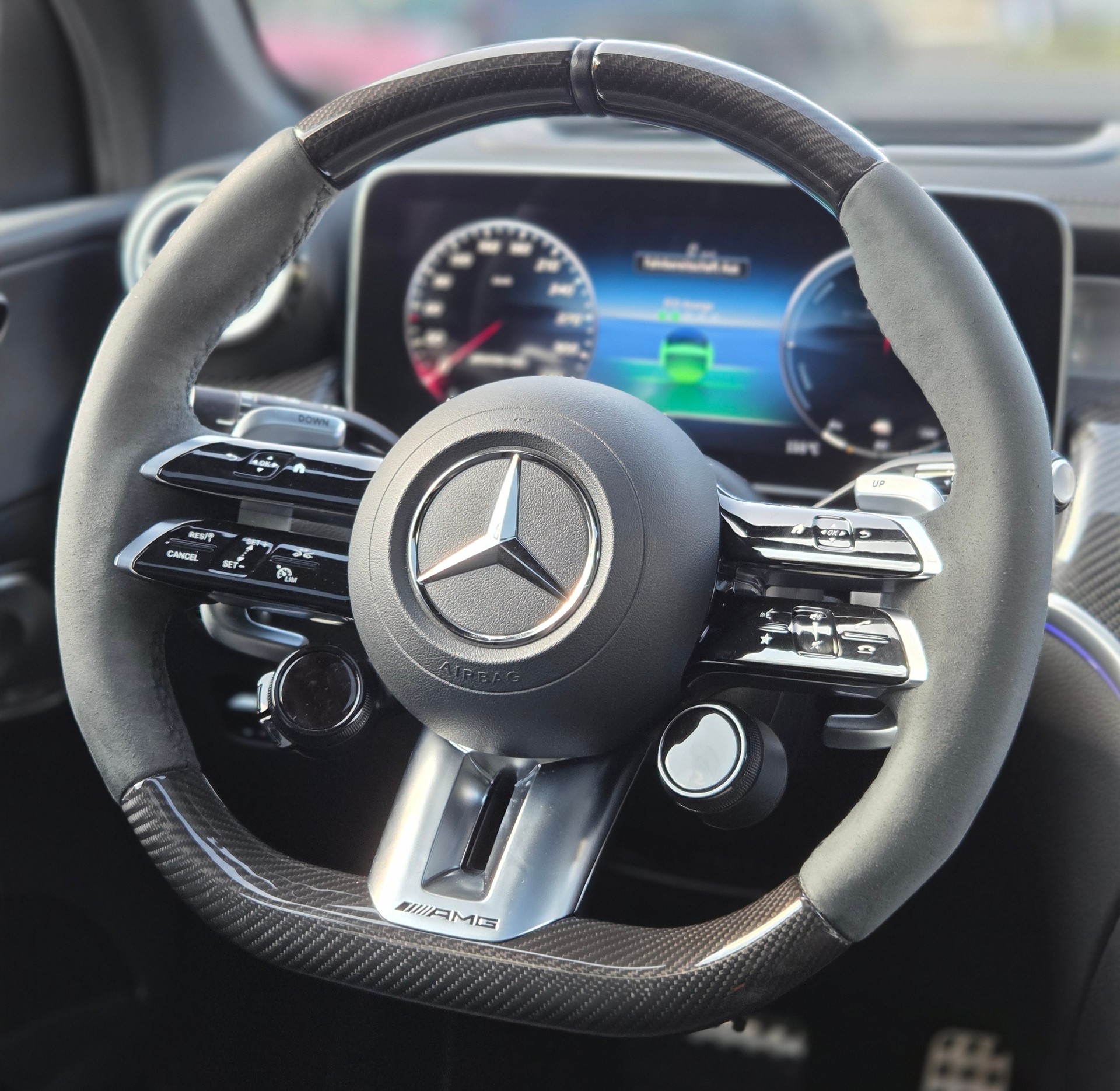 MERCEDES-BENZ GLC AMG 63 S e Performance 9G-Tronic-image-7