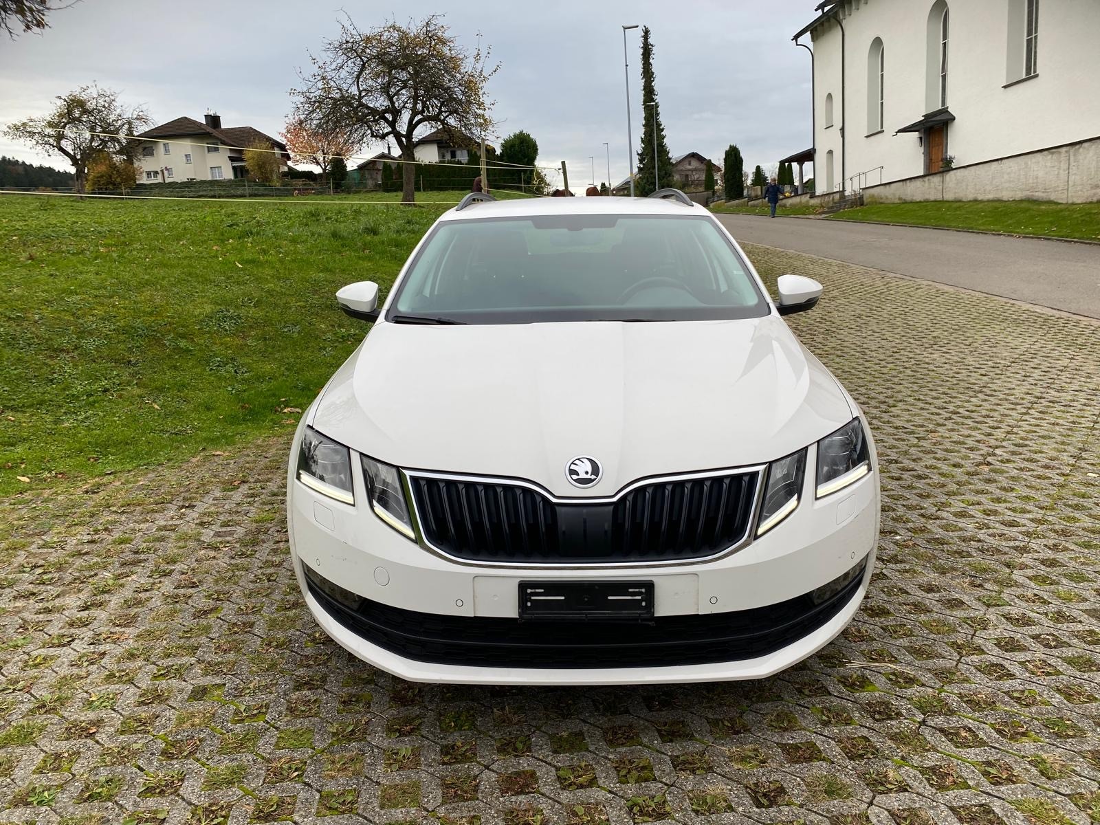 SKODA Octavia Combi 2.0 TDI Style 4x4 DSG-image-5