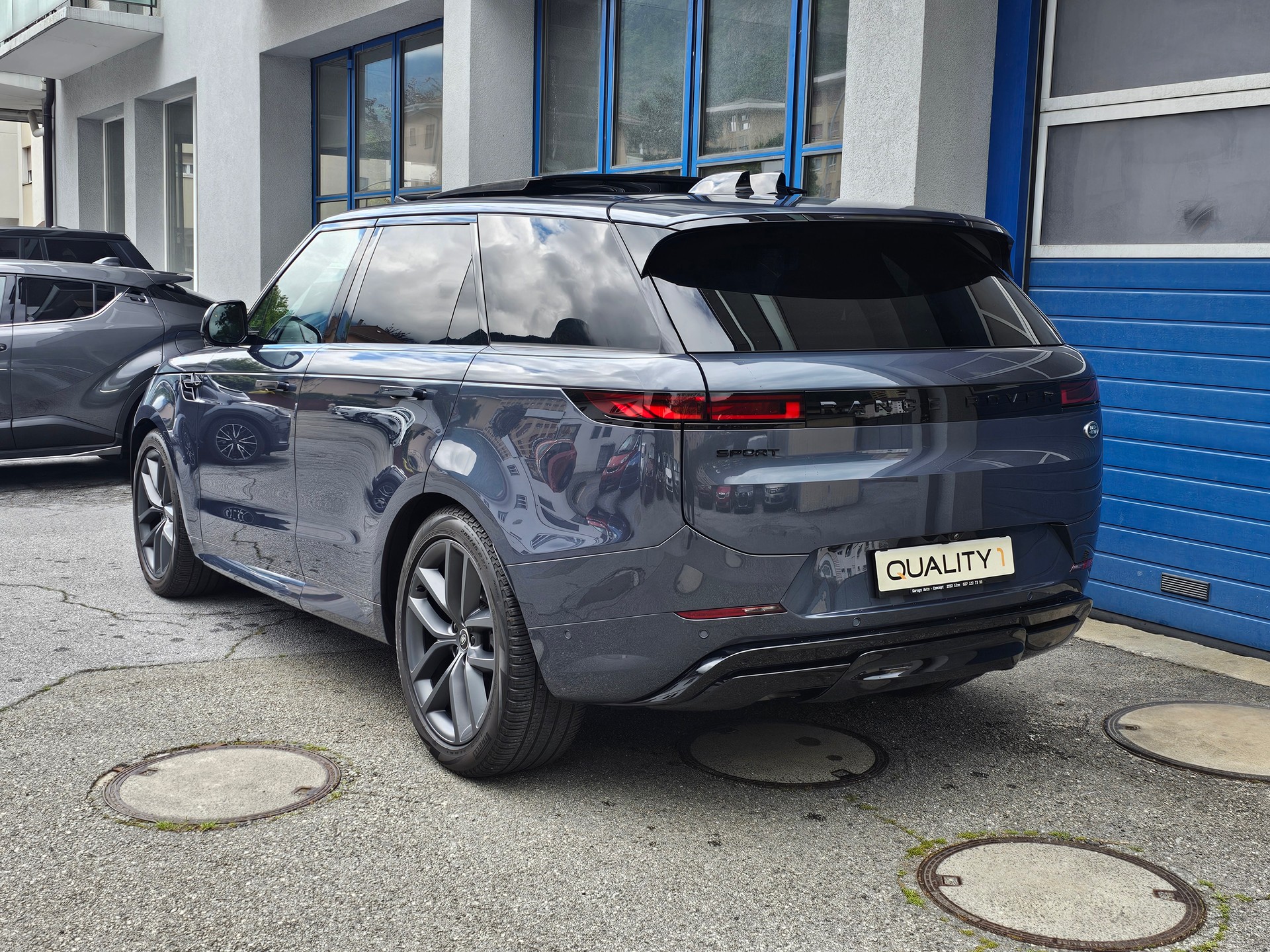 LAND ROVER Range Rover Sport D300 3.0 TD6 MHEV Dynamic SE Automatic-showroom-element-2