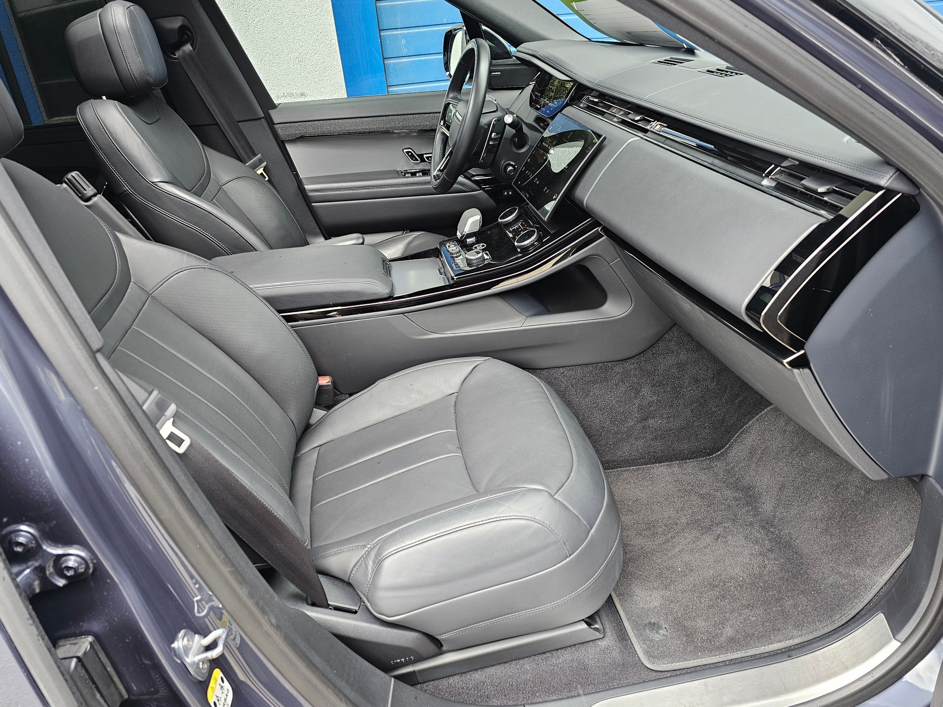 LAND ROVER Range Rover Sport D300 3.0 TD6 MHEV Dynamic SE Automatic-image-10