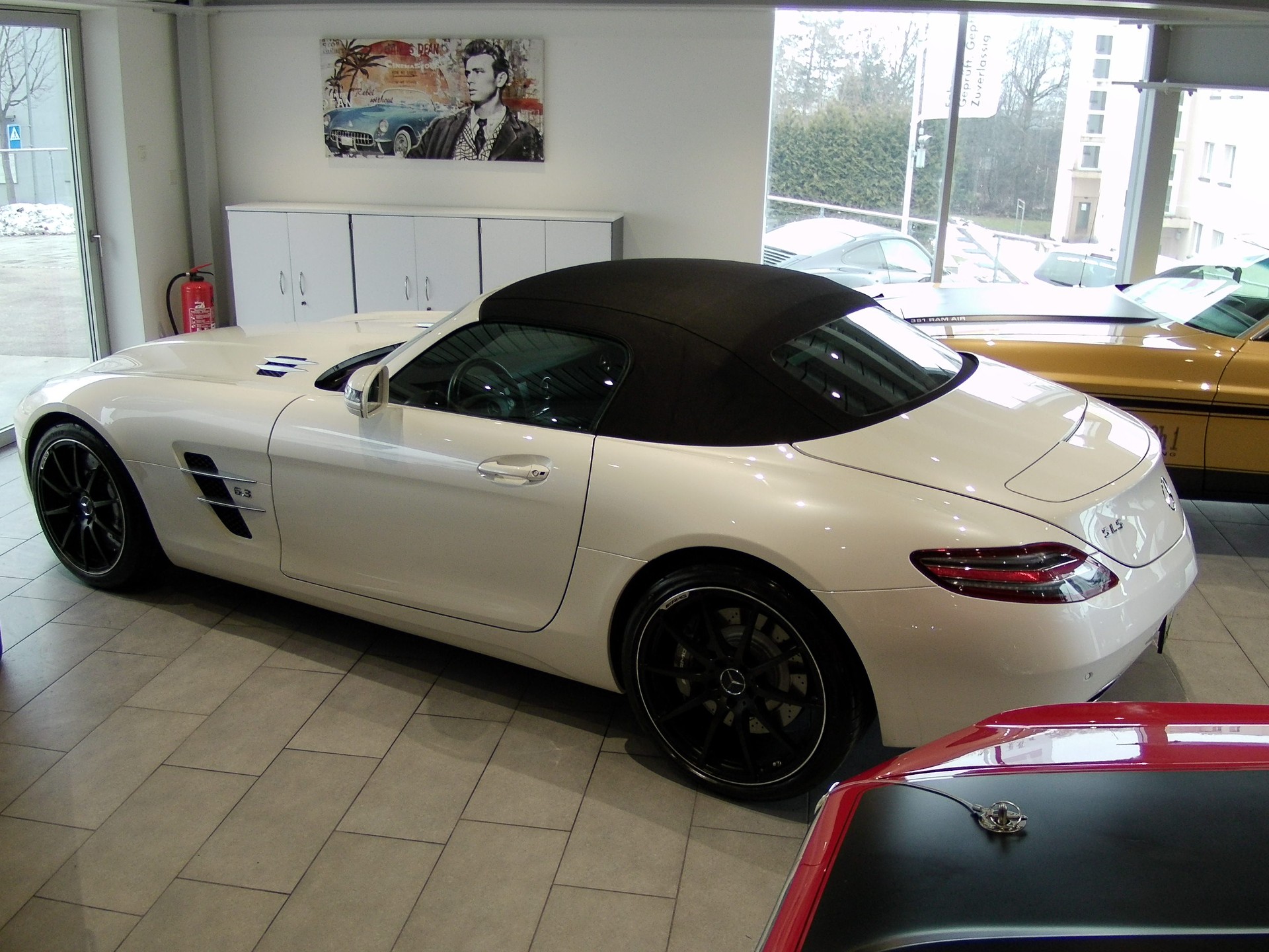 MERCEDES-BENZ SLS 63 AMG Speedshift-image-4