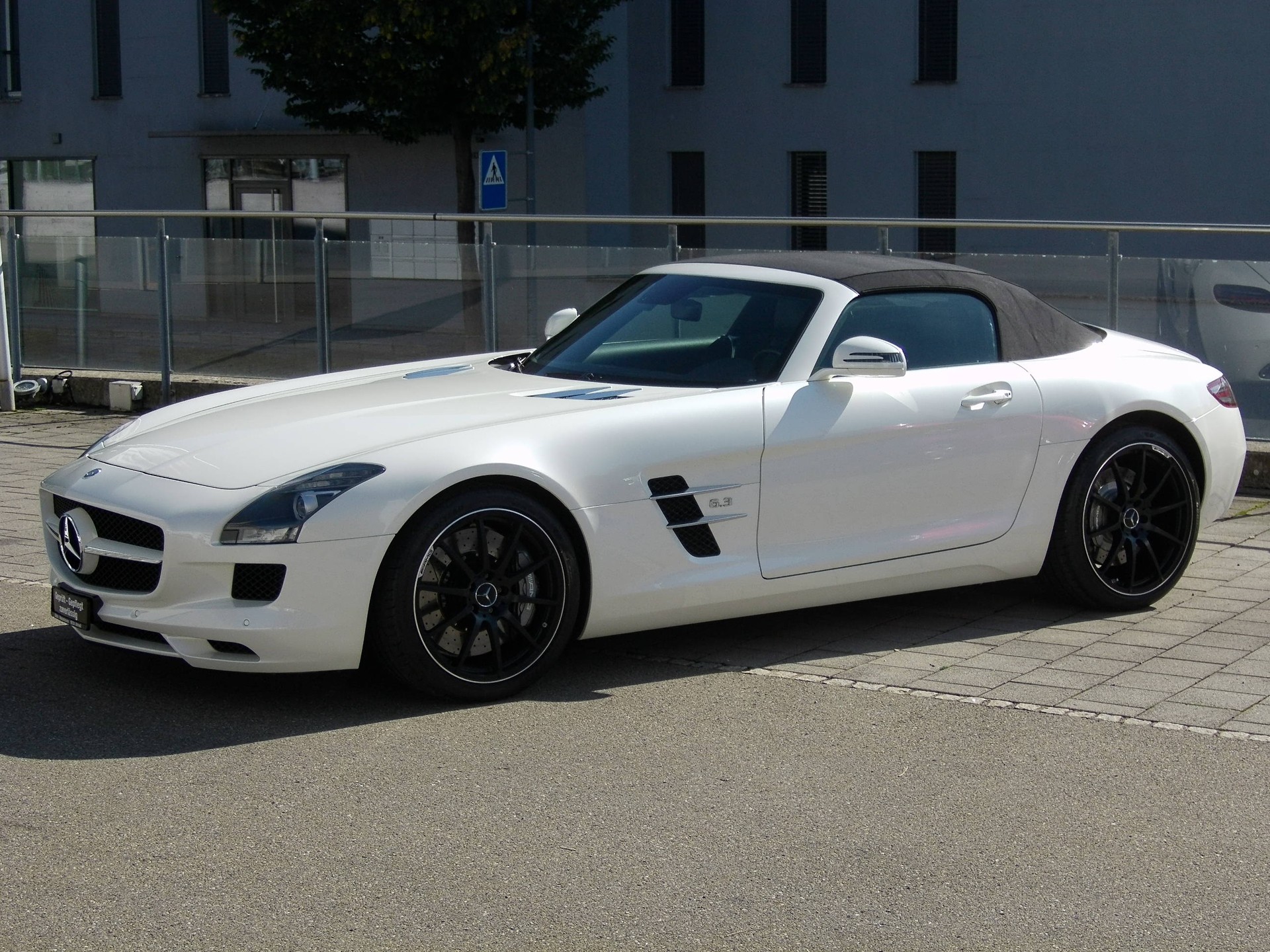 MERCEDES-BENZ SLS 63 AMG Speedshift-image-6