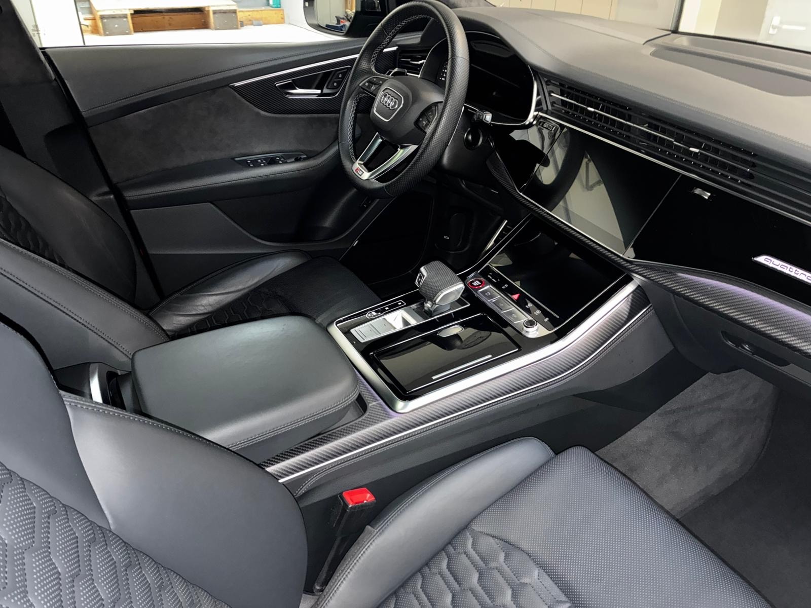 AUDI RSQ8 quattro tiptronic-image-6