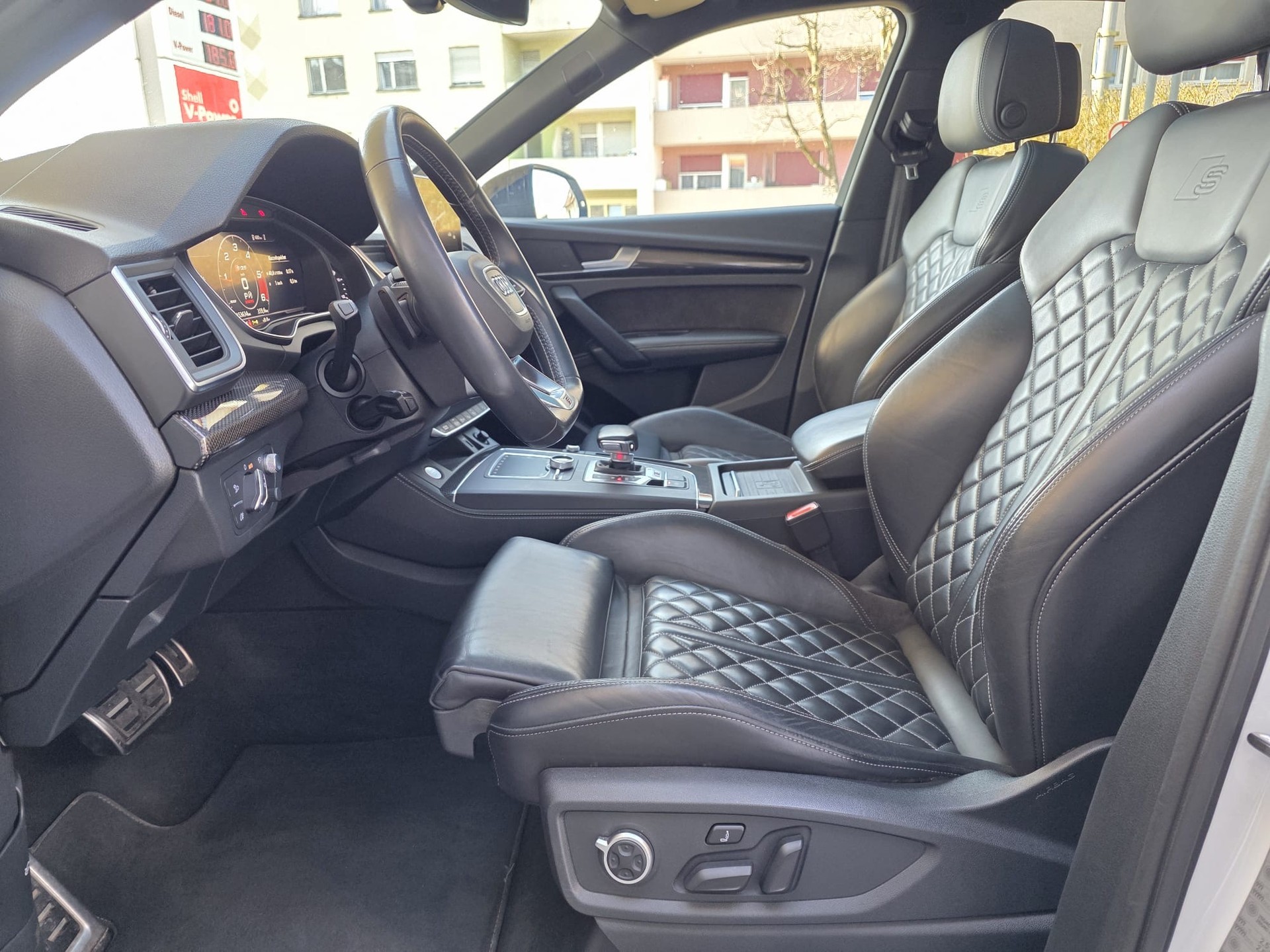 AUDI SQ5 TDI quattro tiptronic-image-1