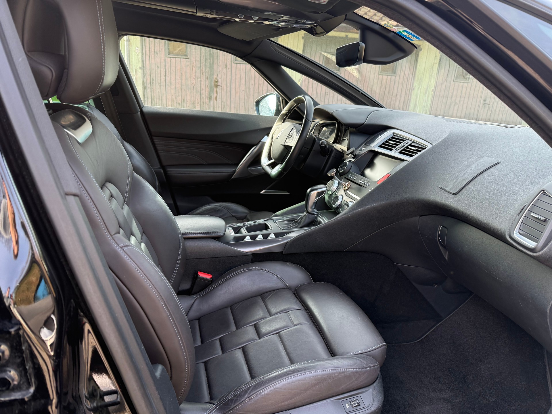DS AUTOMOBILES DS5 2.0 BlueHDi Sport Chic Automatic-image-1