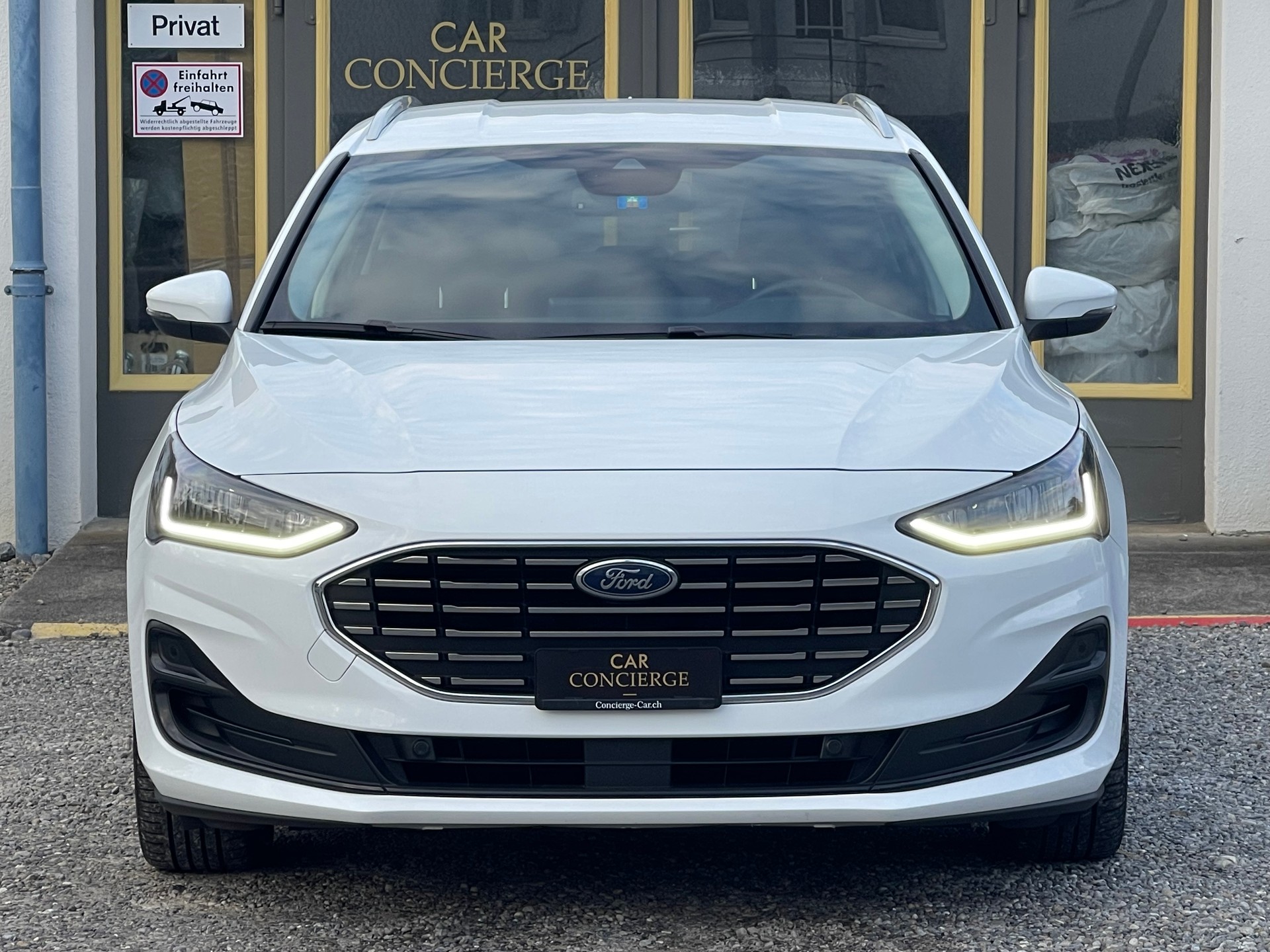 FORD Focus 1.5 TDCi Titanium Automatic-image-2