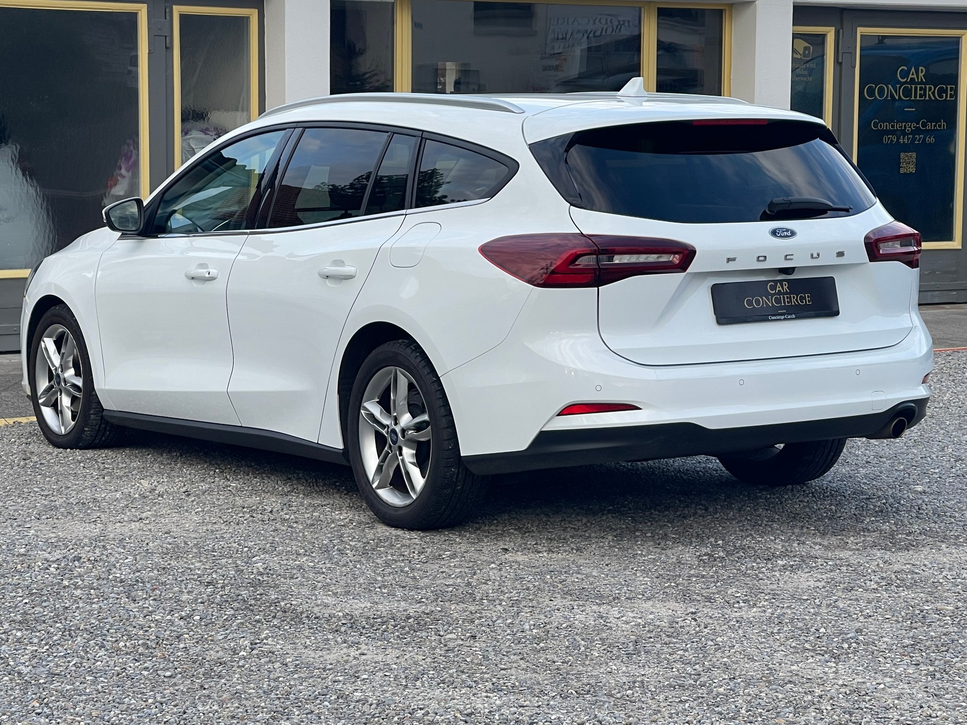 FORD Focus 1.5 TDCi Titanium Automatic-image-5
