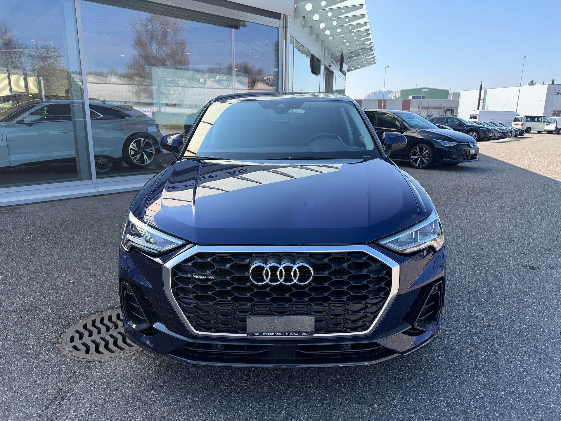 AUDI Q3 Sportback 45 TFSI S line quattro S-tronic-image-7