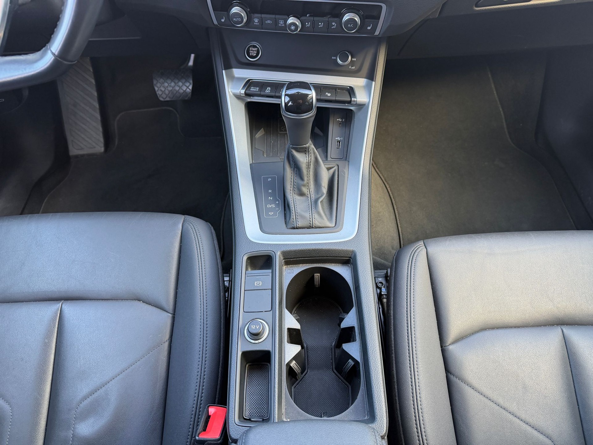 AUDI Q3 Sportback 45 TFSI S line quattro S-tronic-image-20