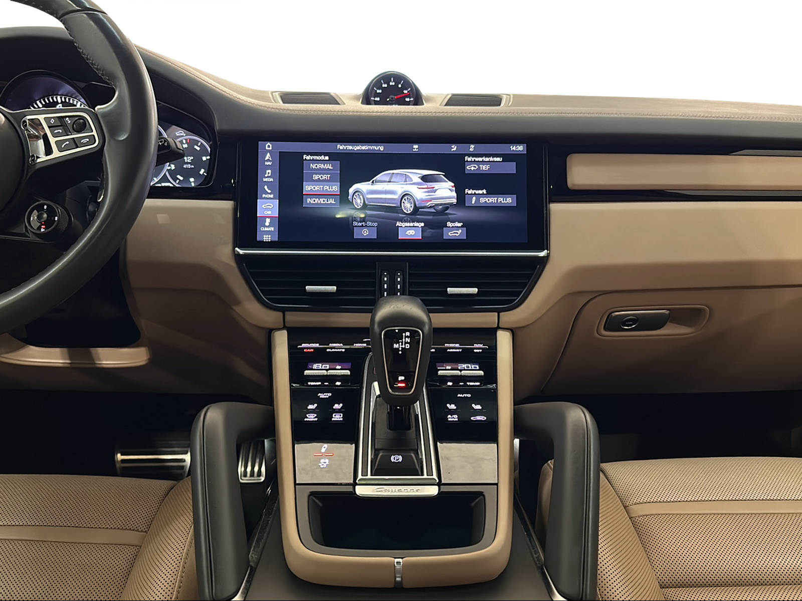 PORSCHE Cayenne Turbo-image-17