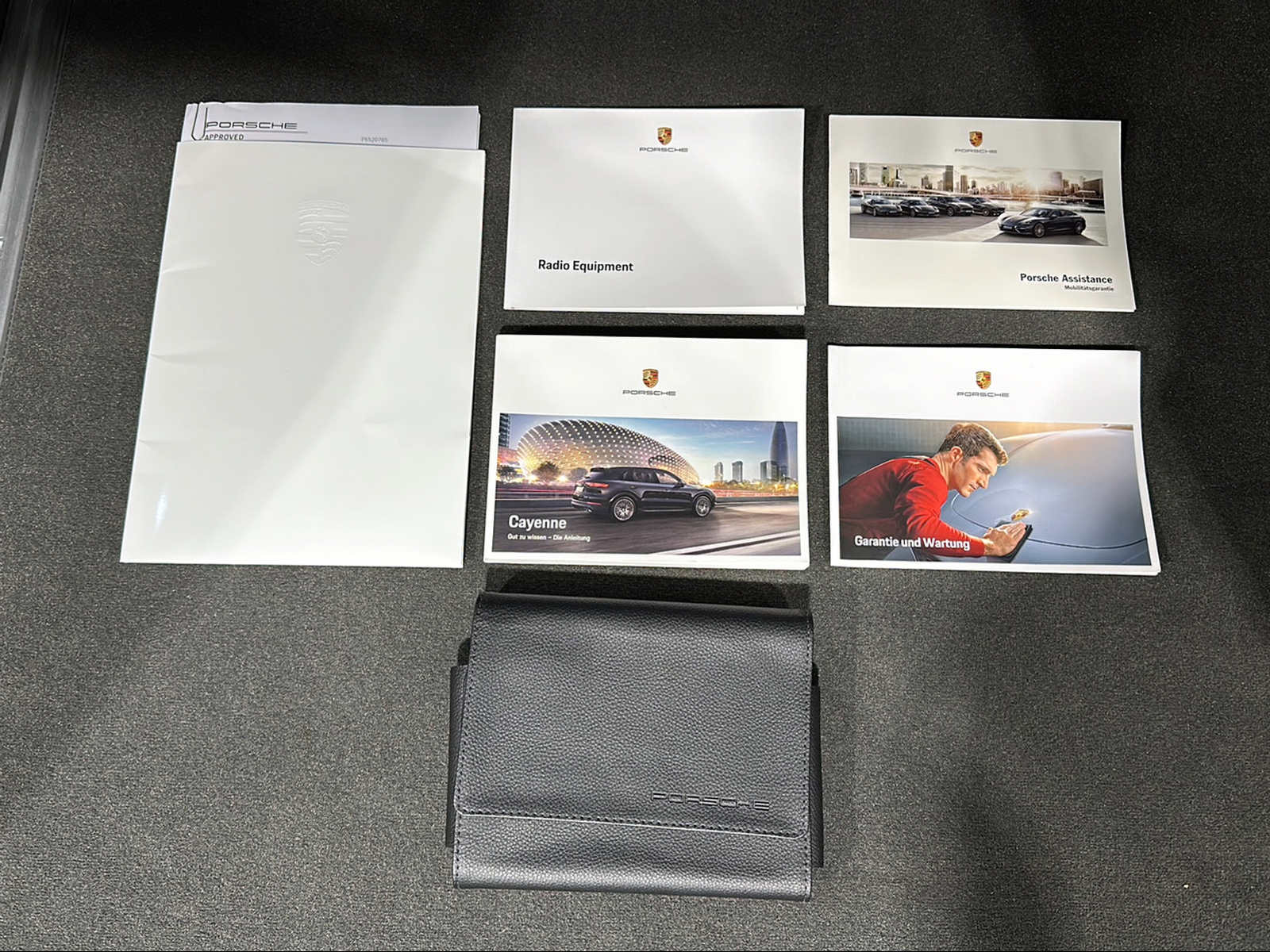 PORSCHE Cayenne Turbo-image-29