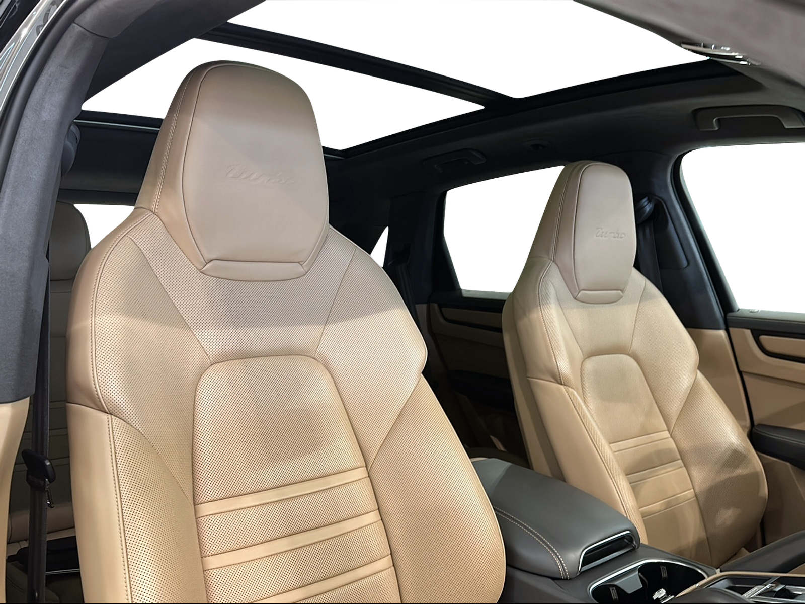 PORSCHE Cayenne Turbo-image-13