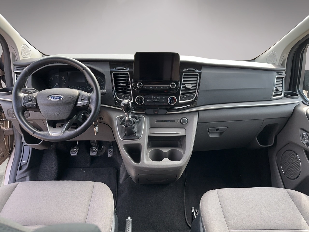 FORD Tourneo Custom 320 L2H1 Titanium-image-7