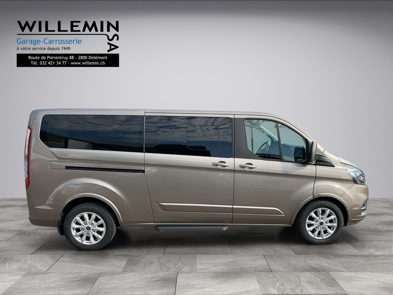 FORD Tourneo Custom 320 L2H1 Titanium-image-5