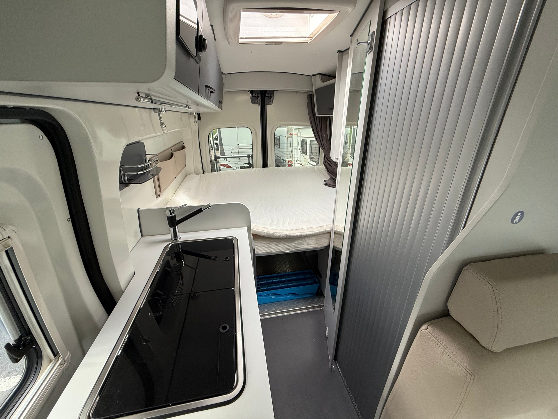 FORD Transit-image-9