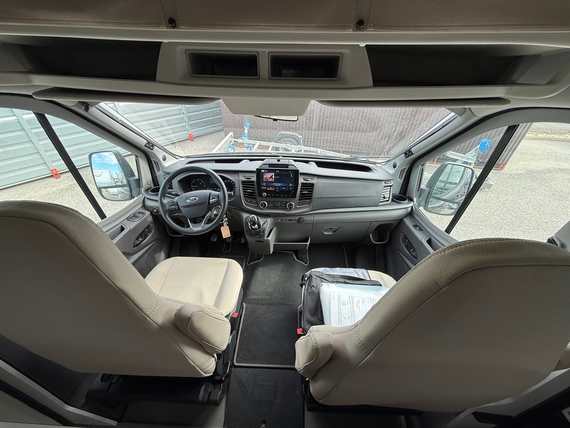 FORD Transit-image-6