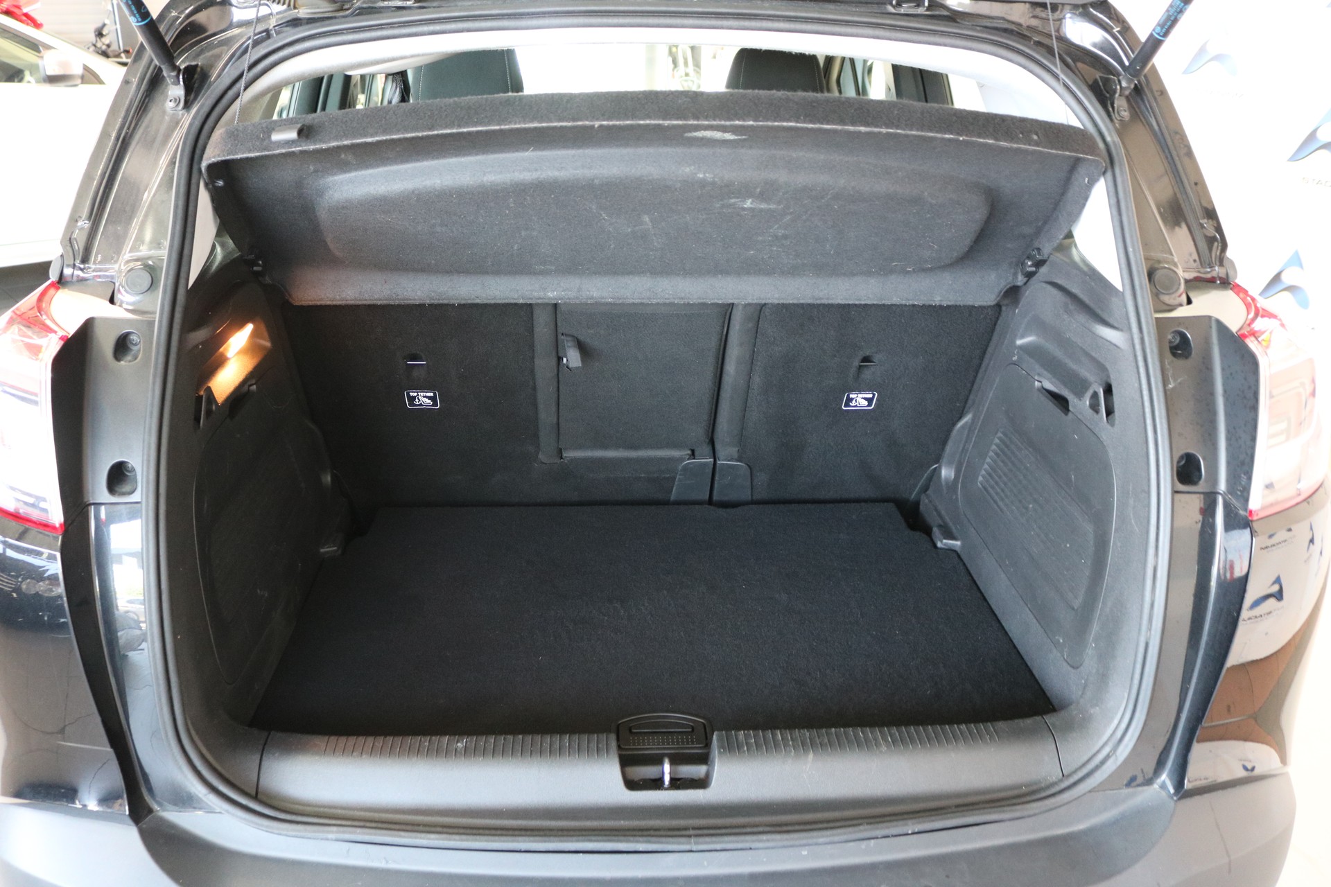 OPEL Crossland X 1.2i 120 Years Edition-image-43