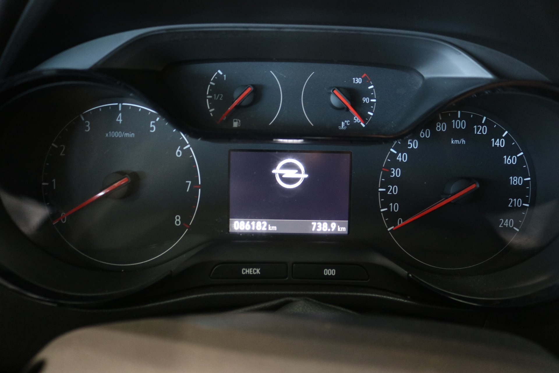 OPEL Crossland X 1.2i 120 Years Edition-image-51
