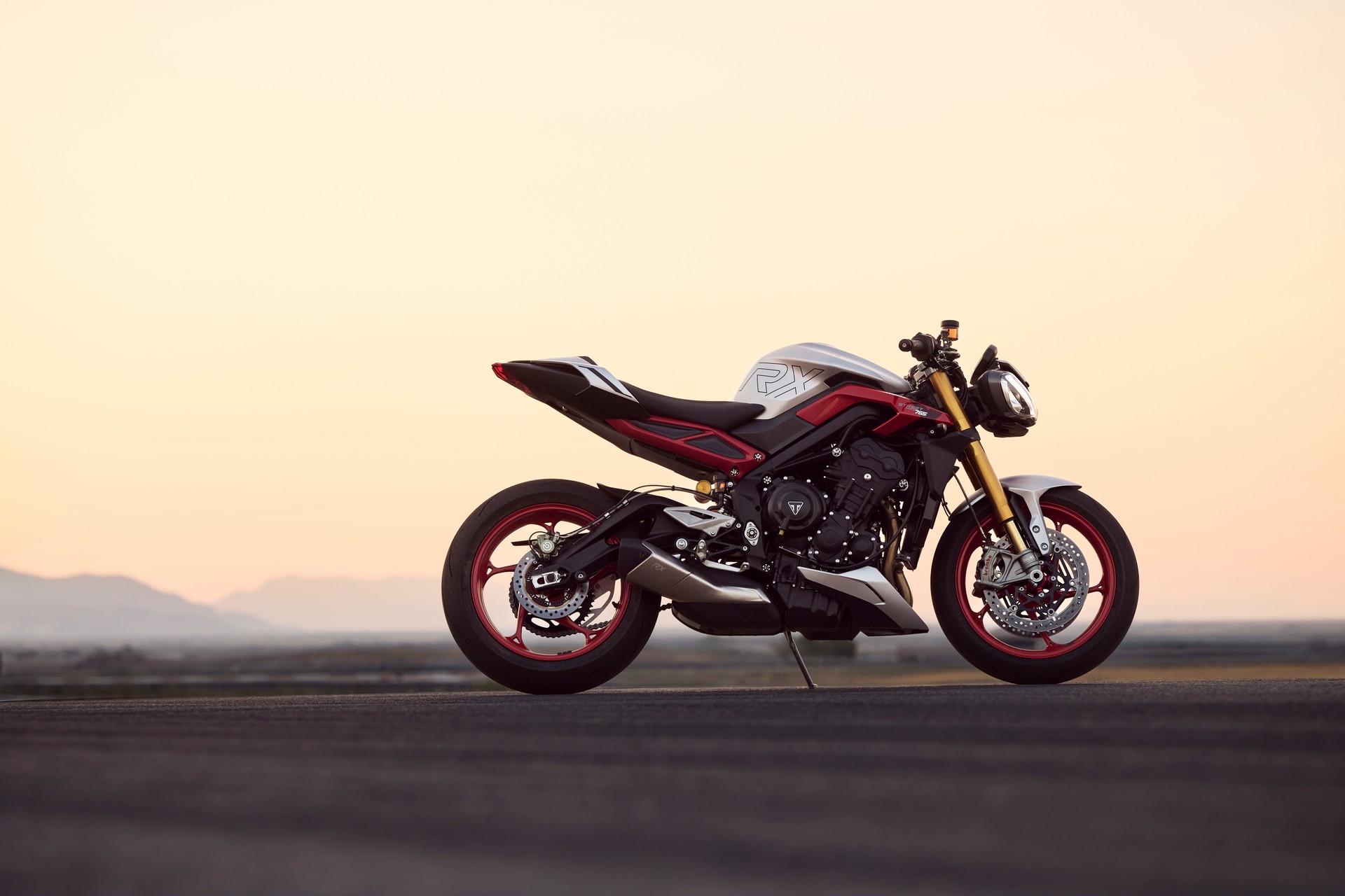 TRIUMPH Street Triple 765 RX-image-0