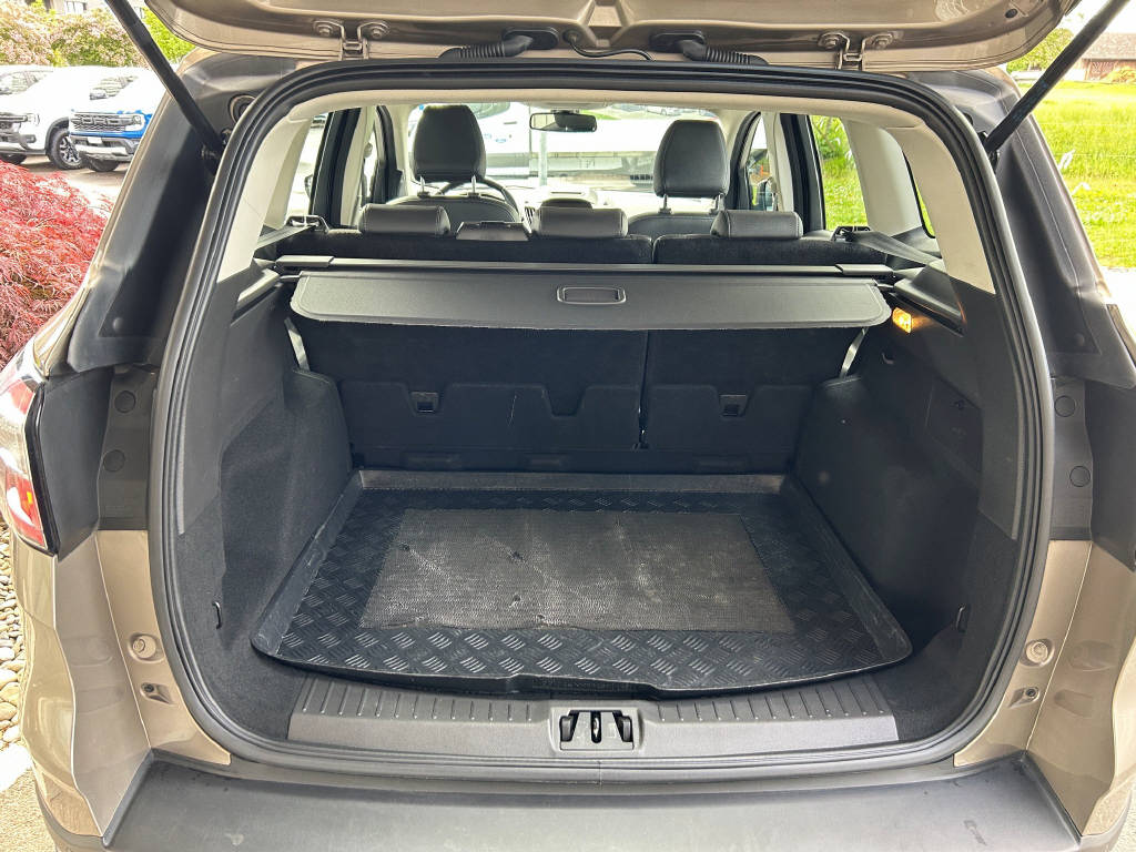 FORD Kuga 1.5 EcoB 150 Trend+ 2WD-image-4