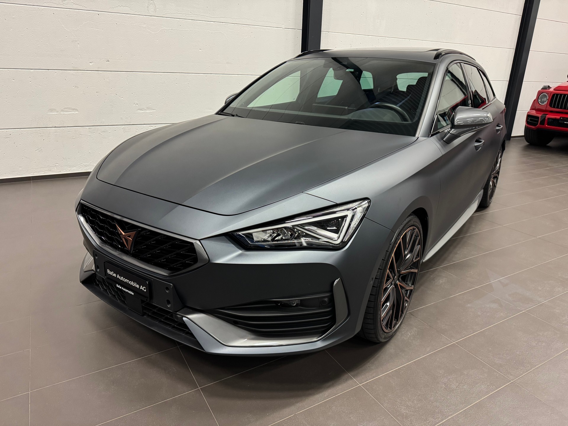 CUPRA LEON ST 2.0 TSI VZ DSG 4Drive Grau Matt