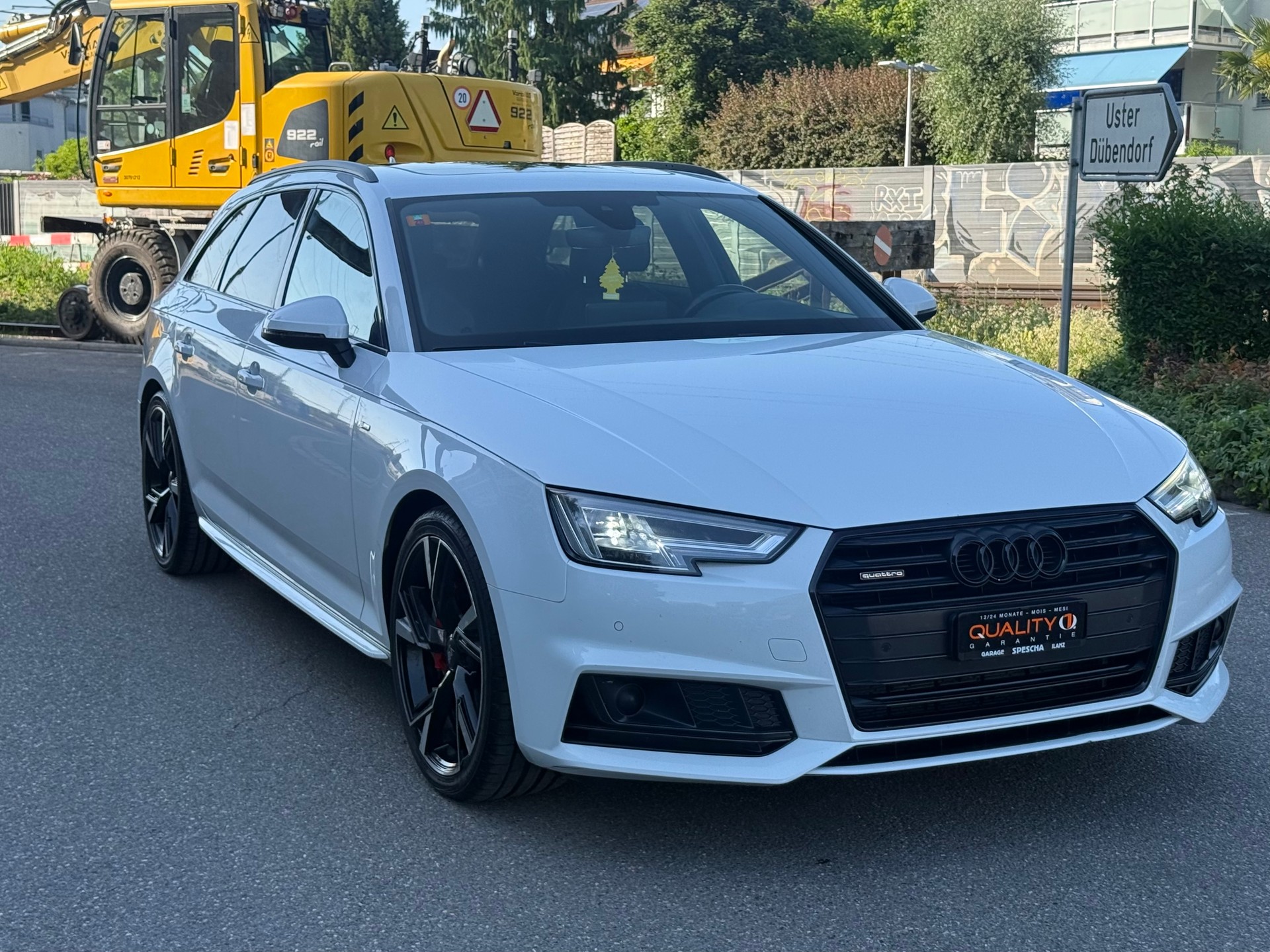 AUDI A4 Avant 2.0 TDI quattro S-tronic-image-2
