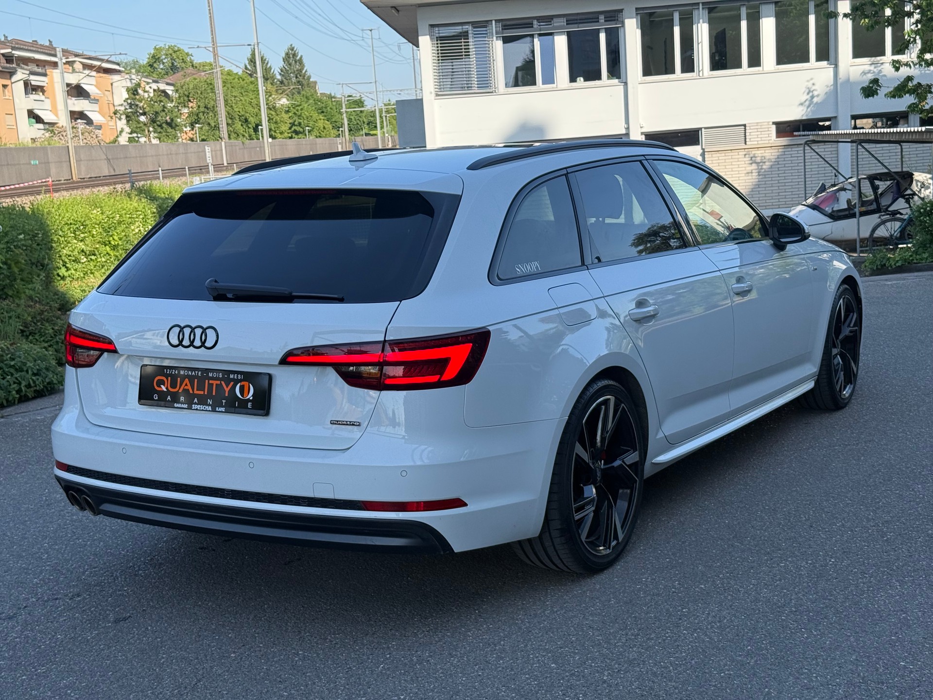 AUDI A4 Avant 2.0 TDI quattro S-tronic-image-5