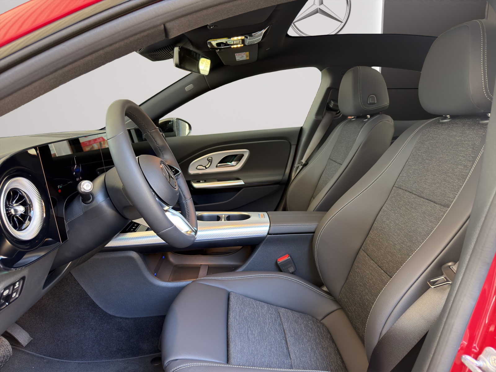 MERCEDES-BENZ CLA 200 8G-DCT 4Matic-image-7