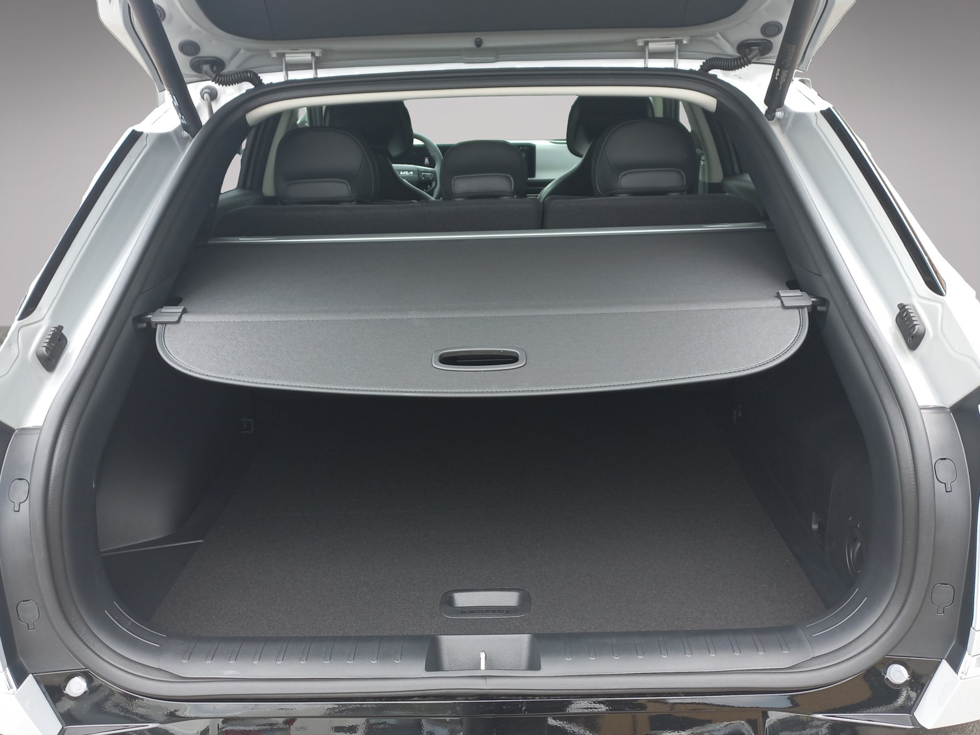 KIA EV6 84 kWh Earth 4x4-image-13
