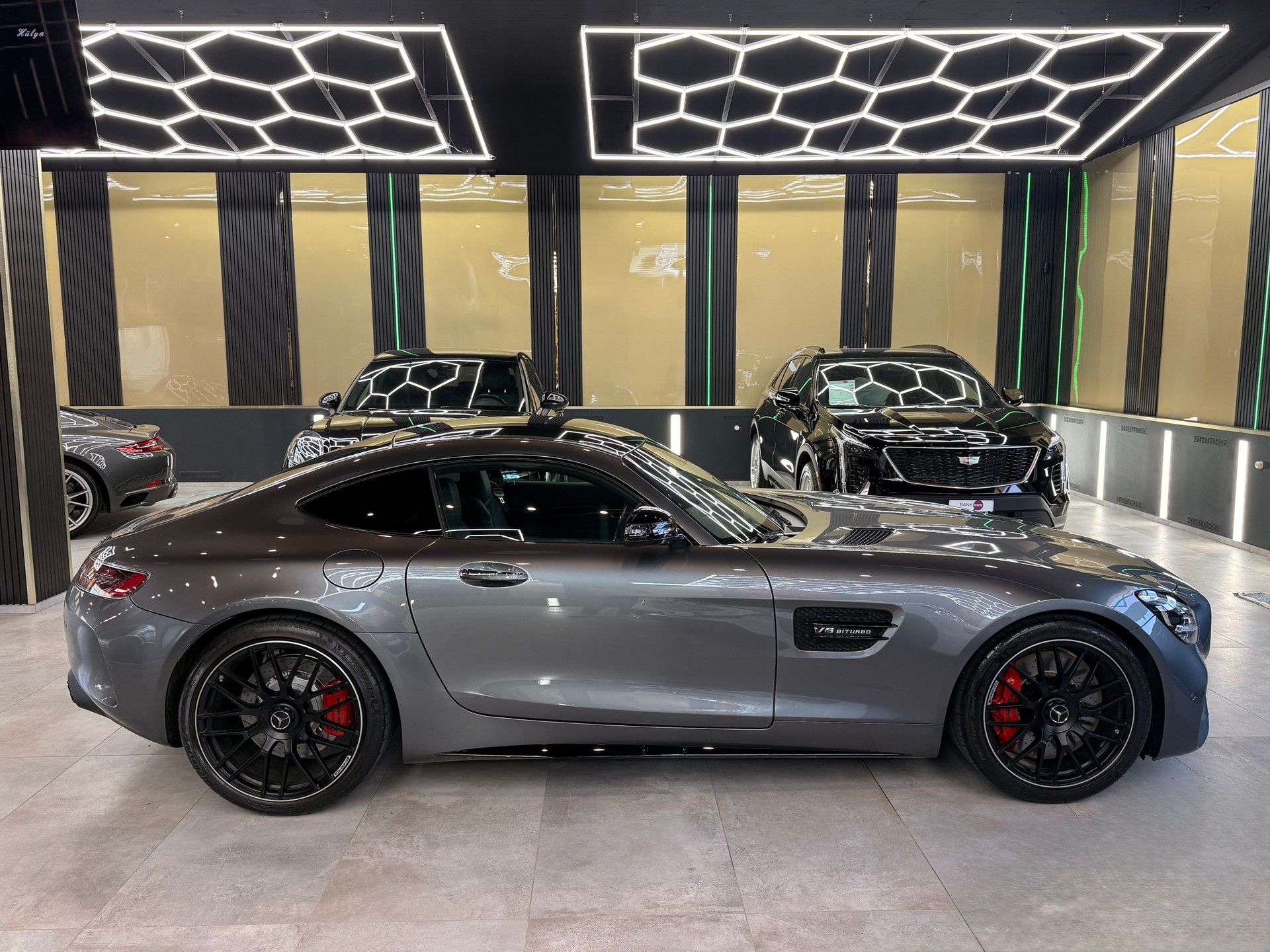 MERCEDES-BENZ AMG GT C Speedshift DCT-showroom-element-3