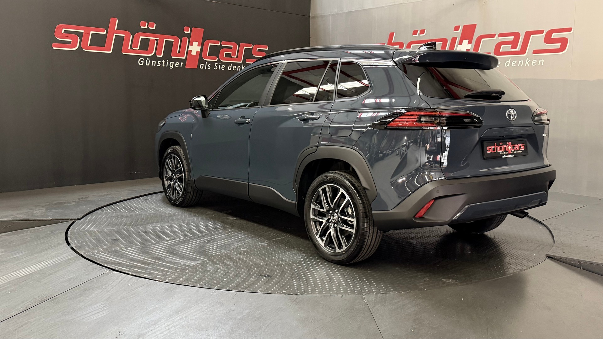 TOYOTA Corolla Cross 2.0 Trend e-CVT-showroom-element-3