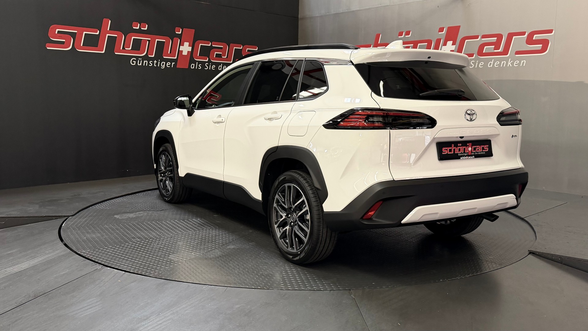 TOYOTA Corolla Cross 2.0 Trend e-CVT-showroom-element-3